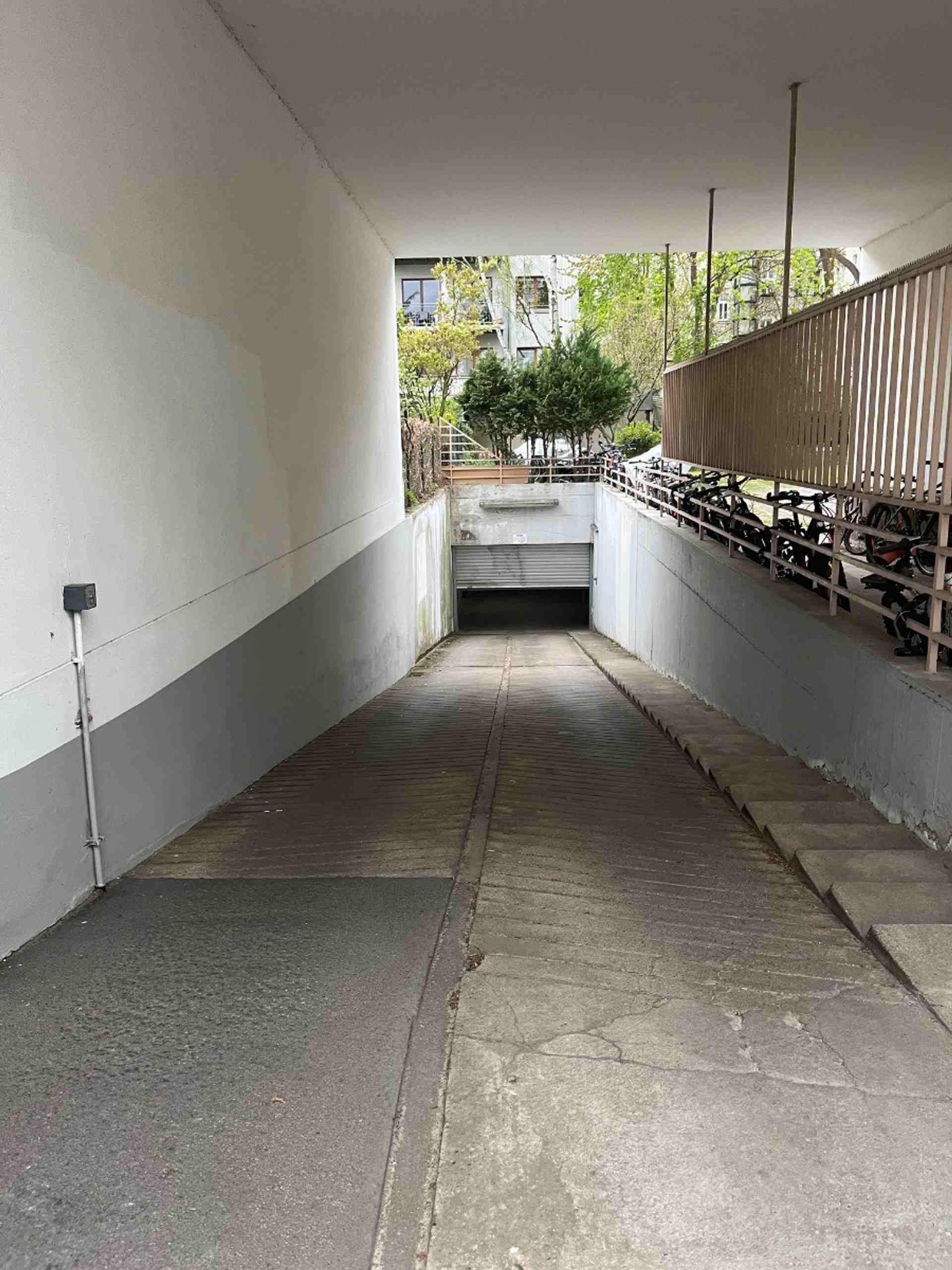 Tiefgaragenstellplatz in Wilmersdorf zu vermieten - Kufsteiner Straße, 10825 Berlin - Foto 4 von 6