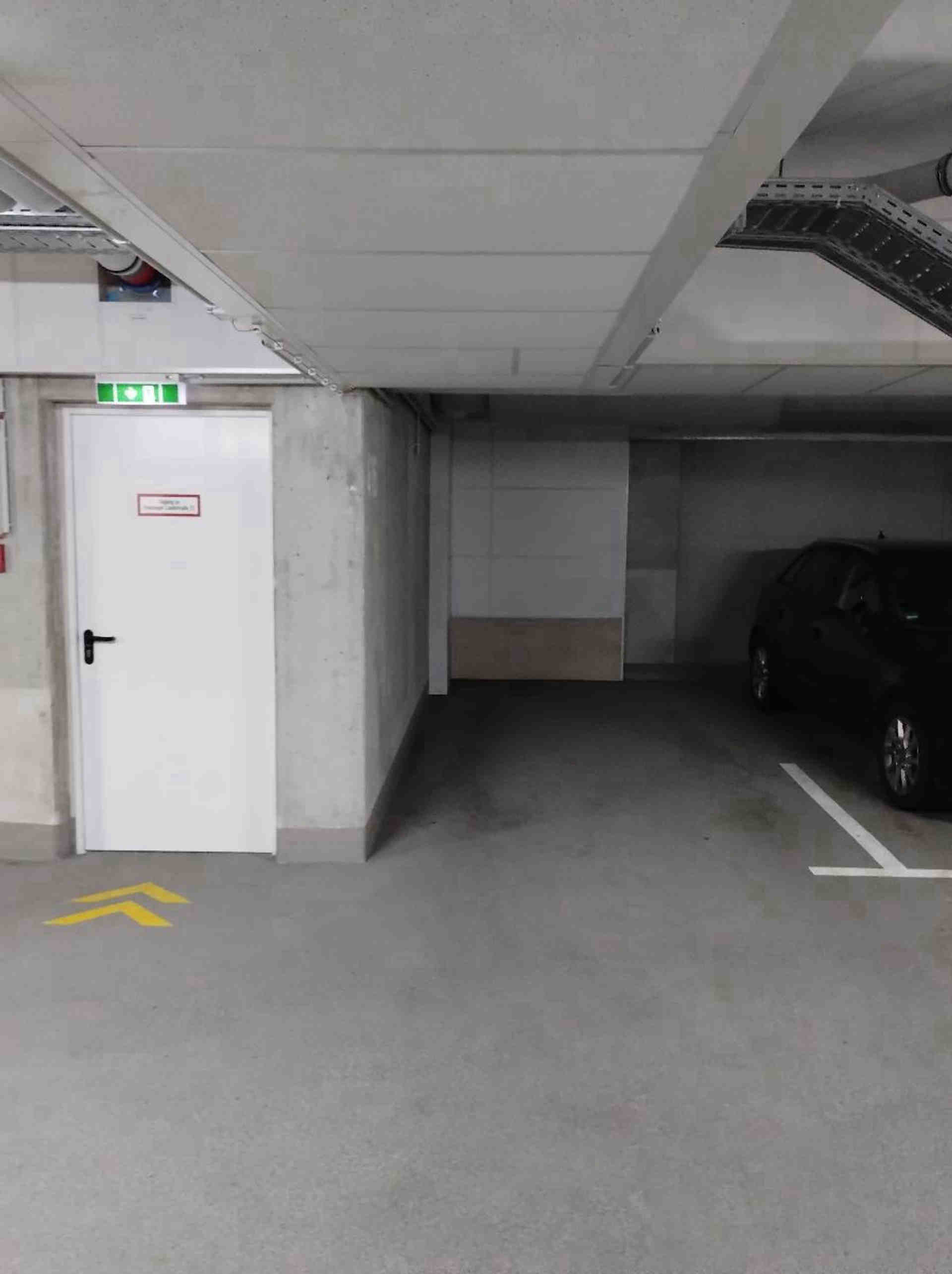 Two beautiful underground parking spaces in Freimann - Freisinger Landstraße, 80939 Munich - Photo 2 of 4