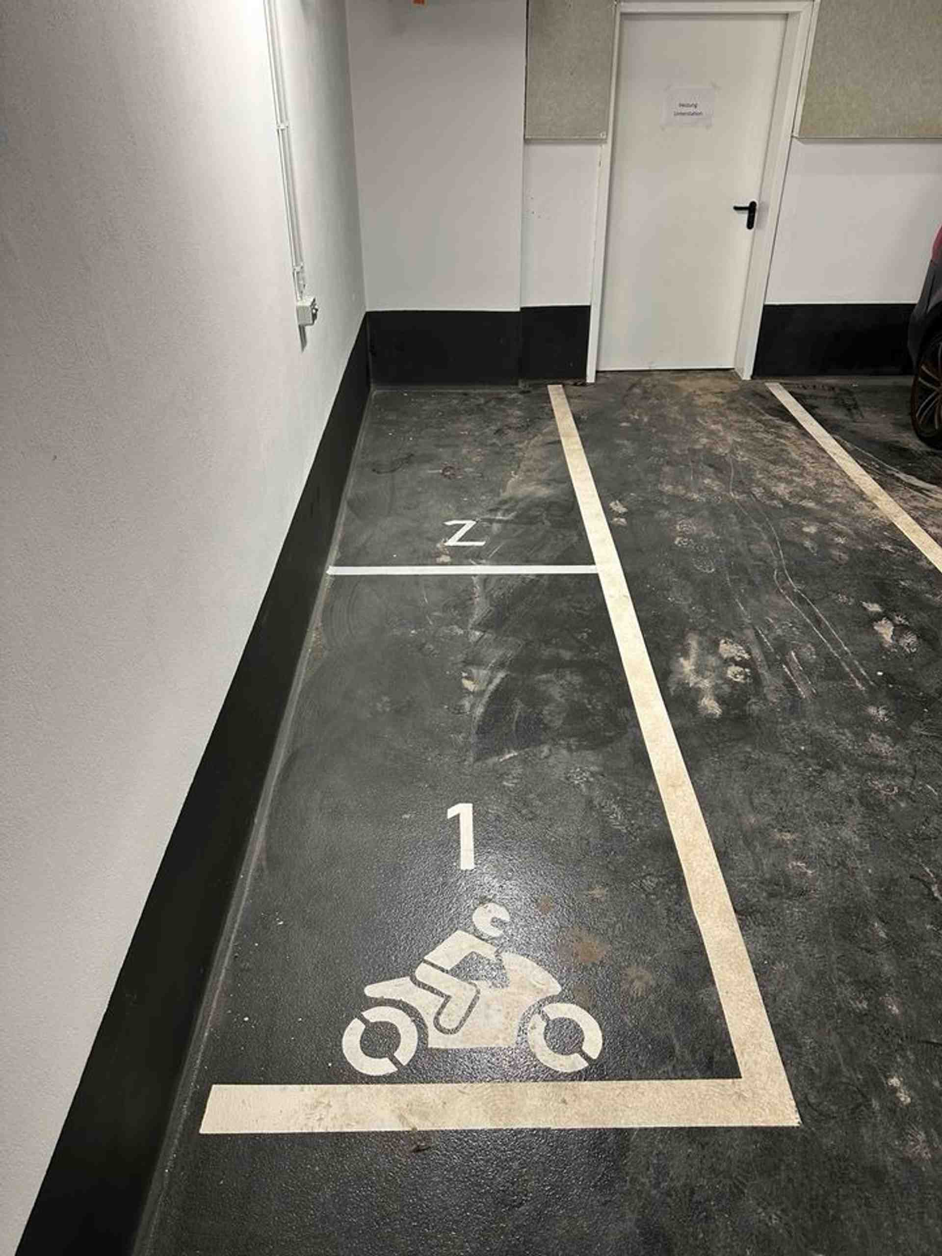 2x motorcycle underground parking space near Berlin - Fehrbelliner Straße, 14612 Falkensee - Photo 1 of 1