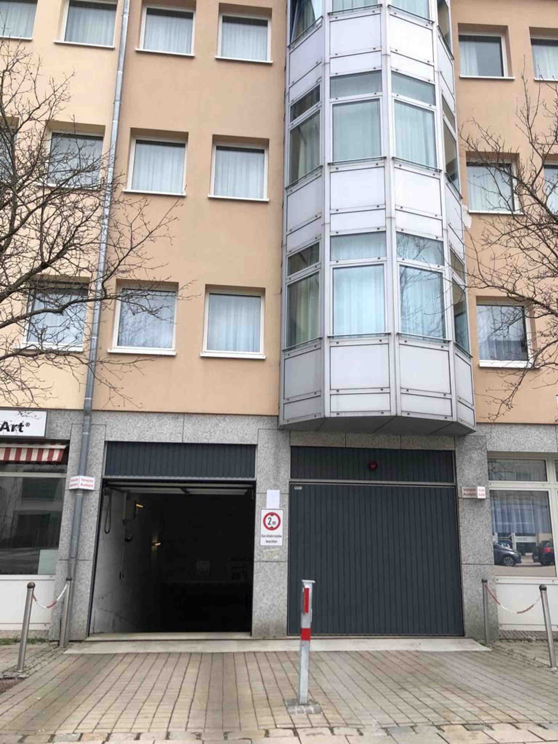 Duplex Stellplatz Tiefgarage in der Nähe des Mittlerem Rings - Diakon-Kerolt-Weg, 81737 Munich - Foto 1 von 1