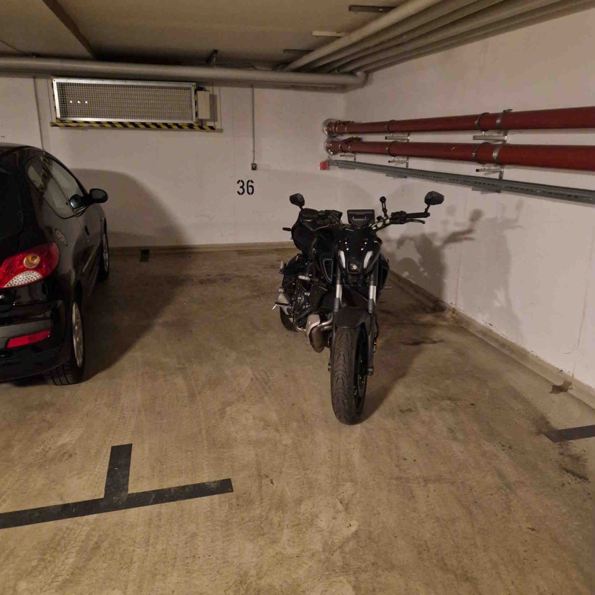 Tiefgarage Geteilt Motorrad Friedrichshain - Gürtelstraße, 10247 Berlin - Foto 1 von 2