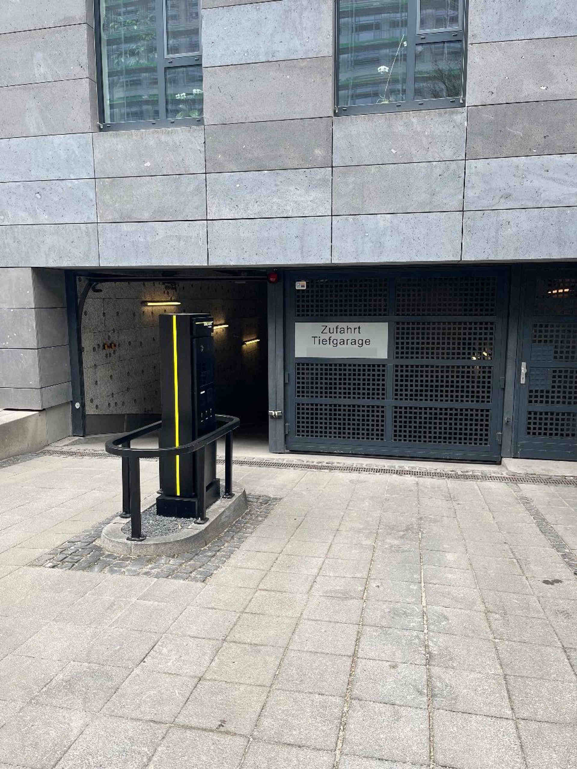 Underground parking space, Munich, Königsplatz - Karlstraße, 80333 Munich - Photo 1 of 4