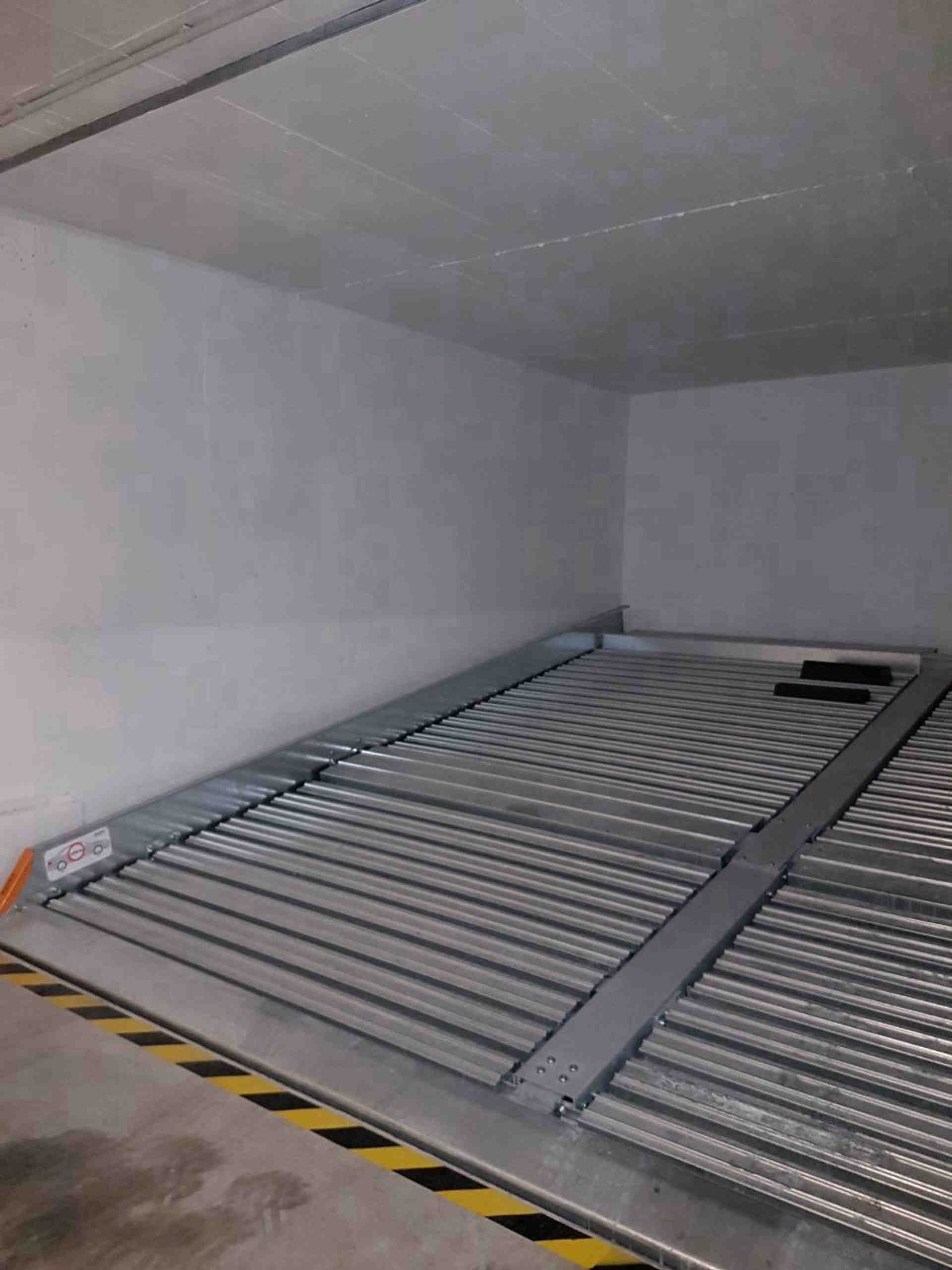 Dvojgarážové parkovacie miesto priamo pri Geising bf. - Schlierseestraße, 81539 Munich - Fotka 1 z 1