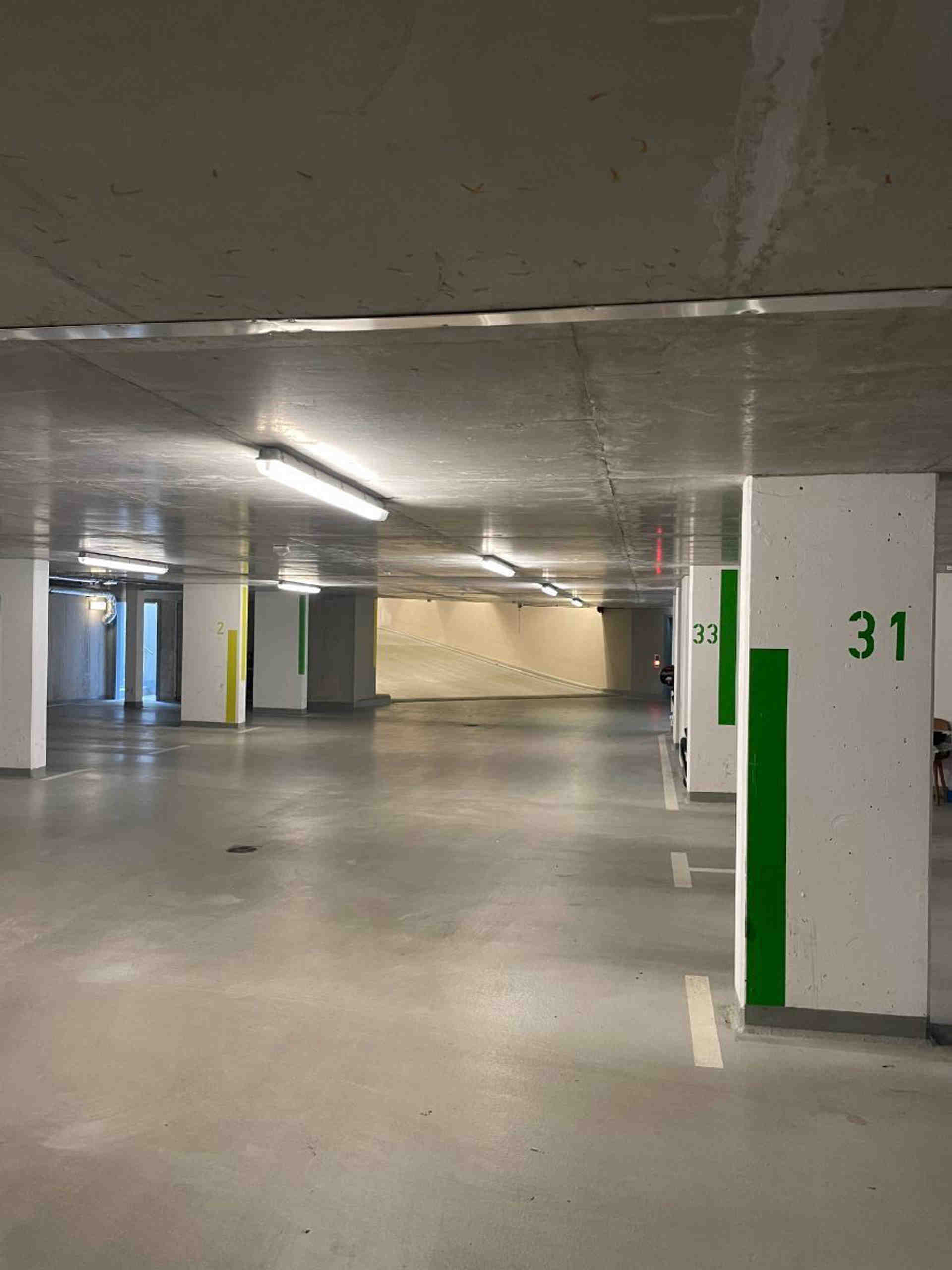 Underground parking space near Ostkreuz S-Bahn station - Helmerdingstraße, 10245 Berlin - Photo 4 of 5