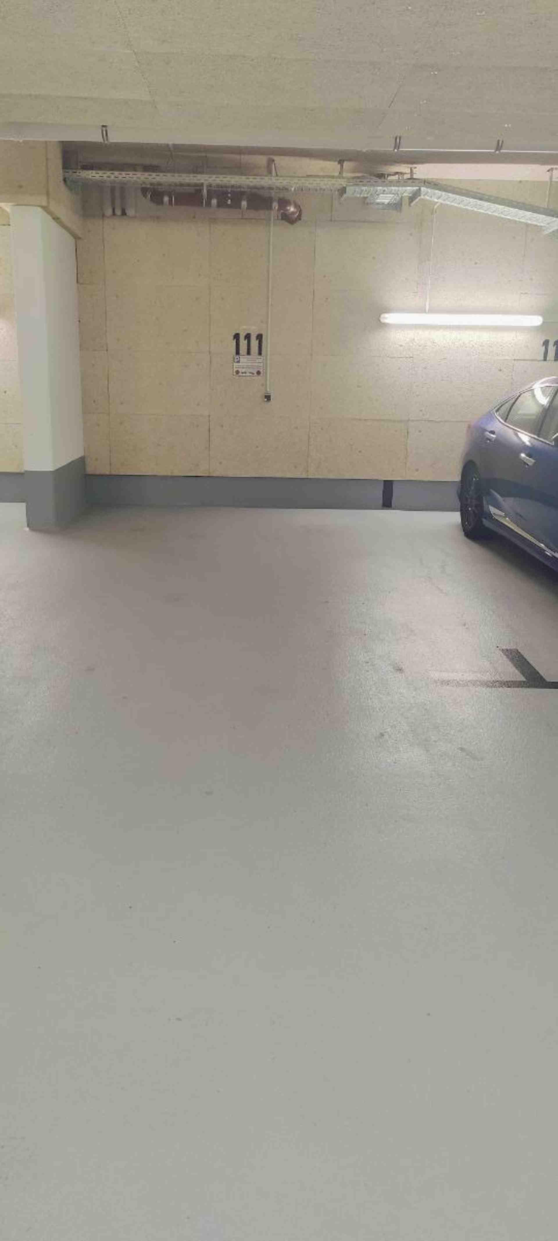 Підземна автостоянка в Perlach Plaza, біля Pep Mall - Fritz-Erler-Straße, 81737 Munich - Фото 1 з 1