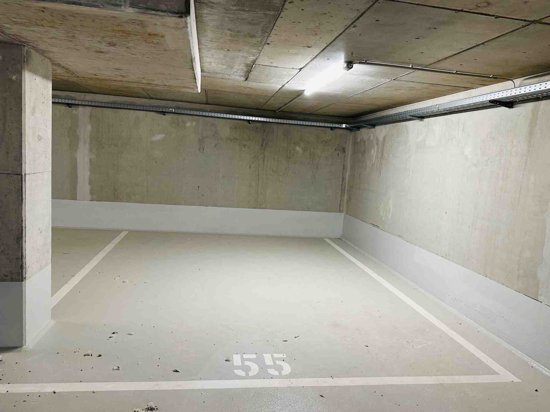 Electric underground car park (disabled parking spaces) - Parkstraße, 13585 Berlin - Photo 2 of 3