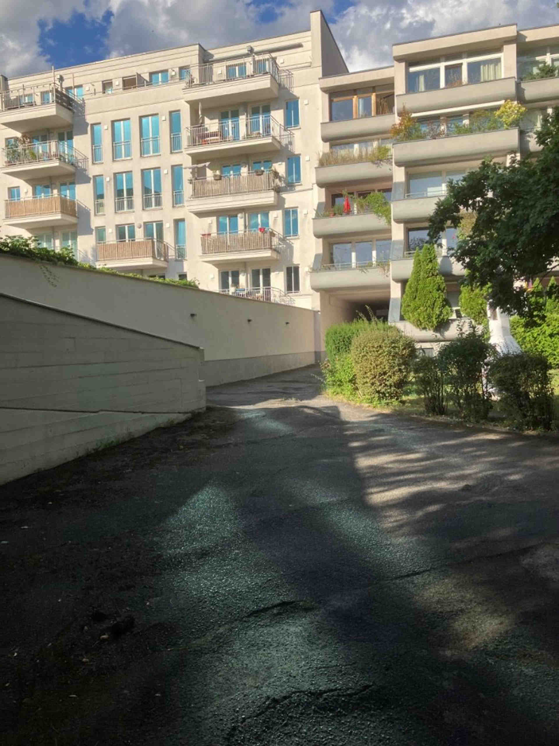 Stellplatz in Neukölln/Sonnenallee - Schudomastraße, 12055 Berlin - Foto 3 von 9