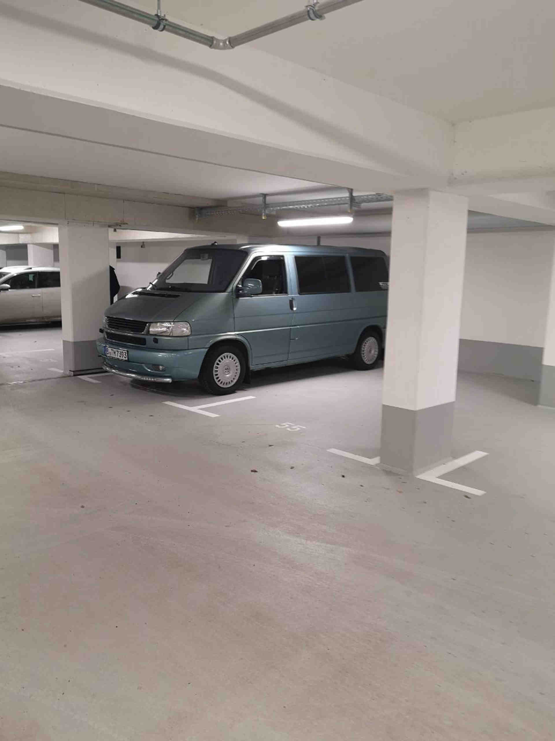 Underground parking space in new building complex - Rienzistraße, 10318 Berlin - Photo 1 of 1