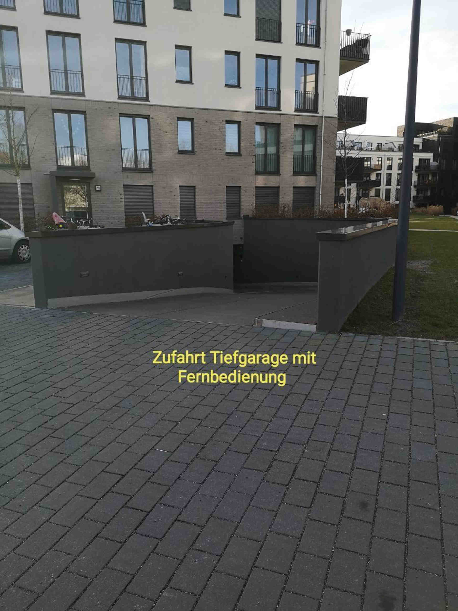 Tiefgaragenstellplatz in Neubaukomplex - Rienzistraße, 10318 Berlín - Fotka 3 z 4