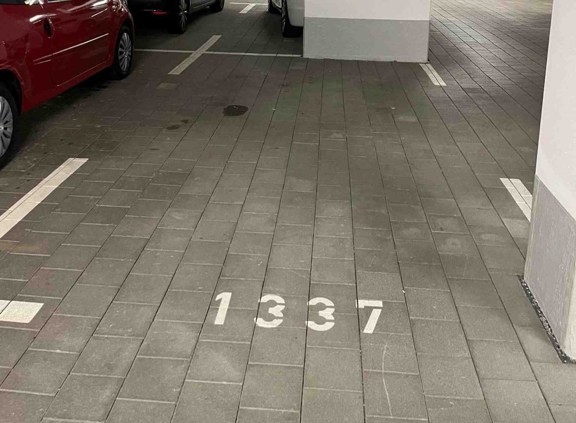 Underground car park/parking space in Ramserdorf-Perlach - Therese-von-Bayern-Straße, 81737 Munich - Photo 1 of 1