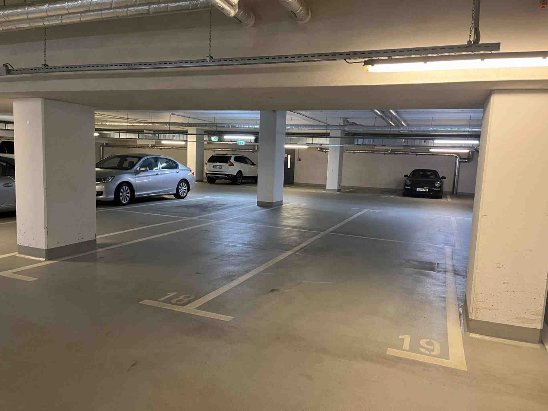 Tiefgarage in Mitte - Reinhardtstraße 30, 10117 Berlin - Reinhardtstraße, 10117 Berlin - Foto 2 von 9