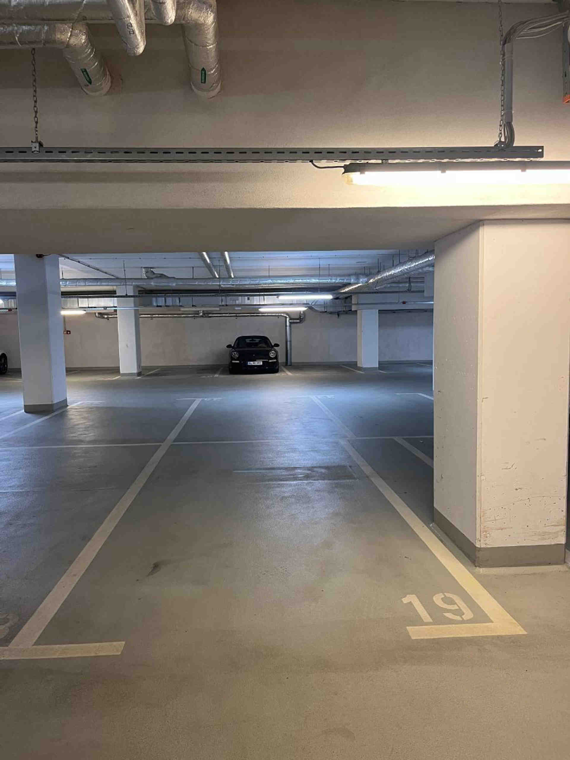 Tiefgarage in Mitte - Reinhardtstraße 30, 10117 Berlin - Reinhardtstraße, 10117 Berlin - Foto 3 von 9
