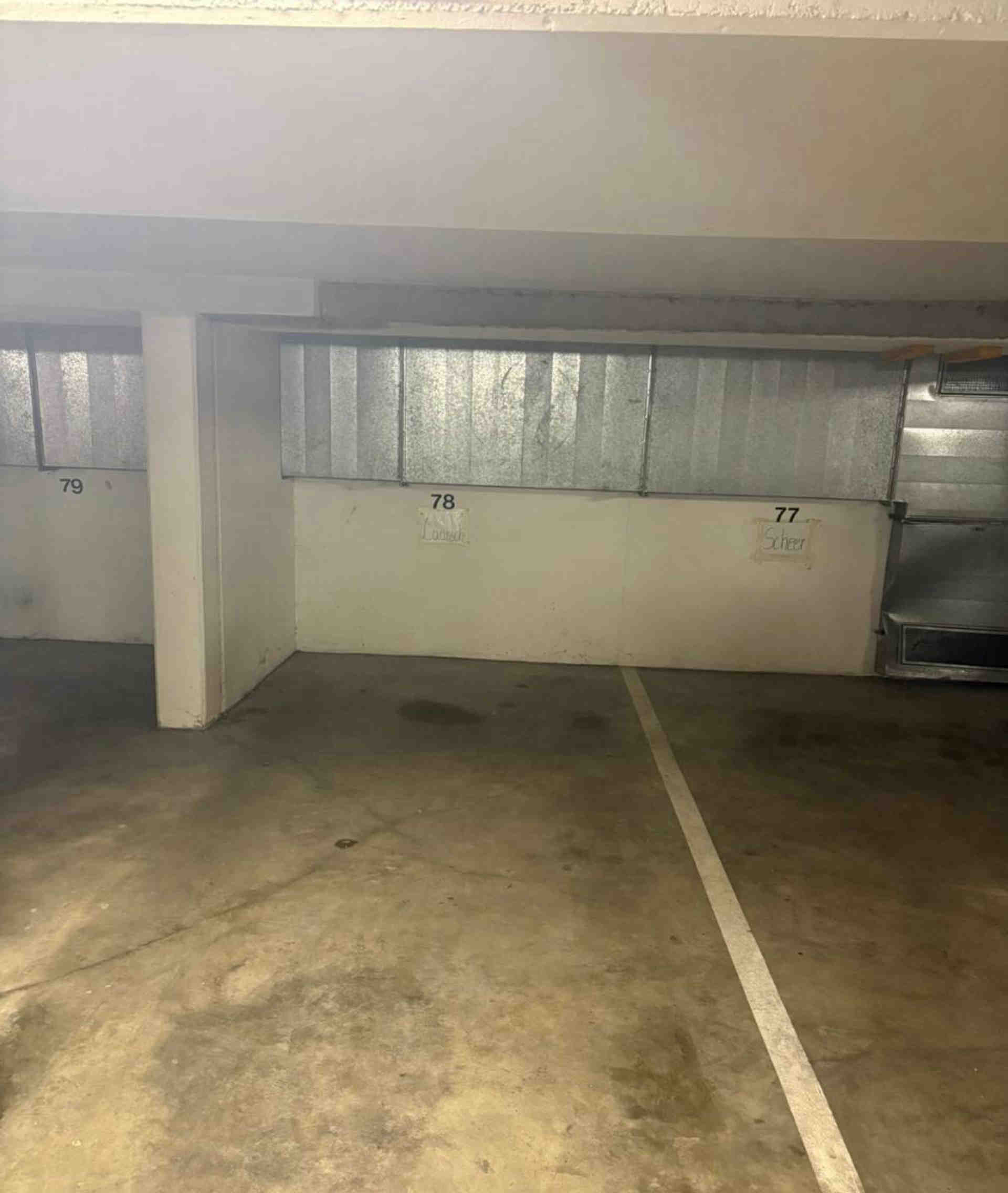 Garage underground with gate - Erich-Weinert-Straße, 10405 Berlin - Photo 1 of 1