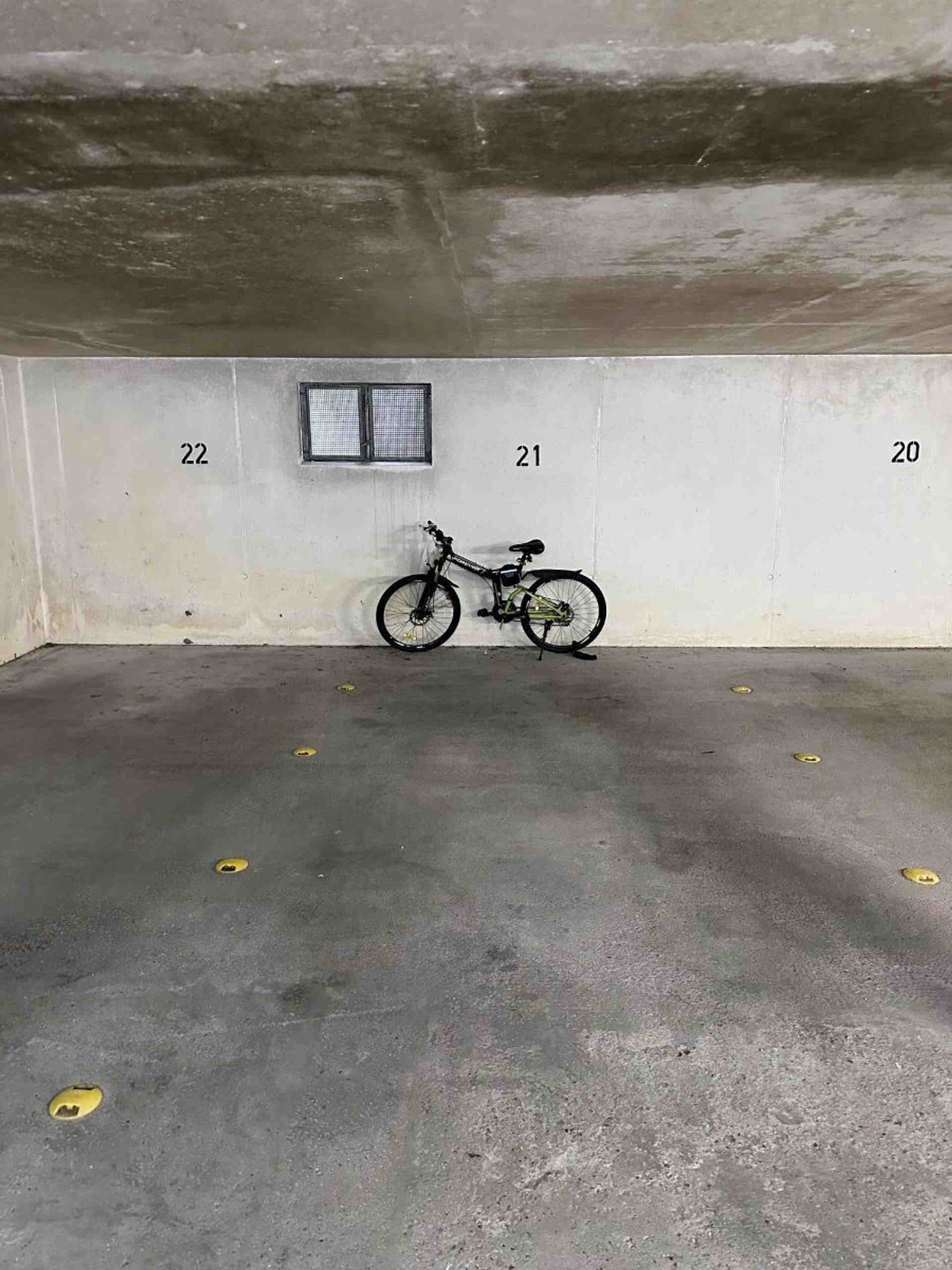 Underground parking space in Garching, 7 minutes to the U6 - Rosenstraße, 85748 Garching - Photo 1 of 1