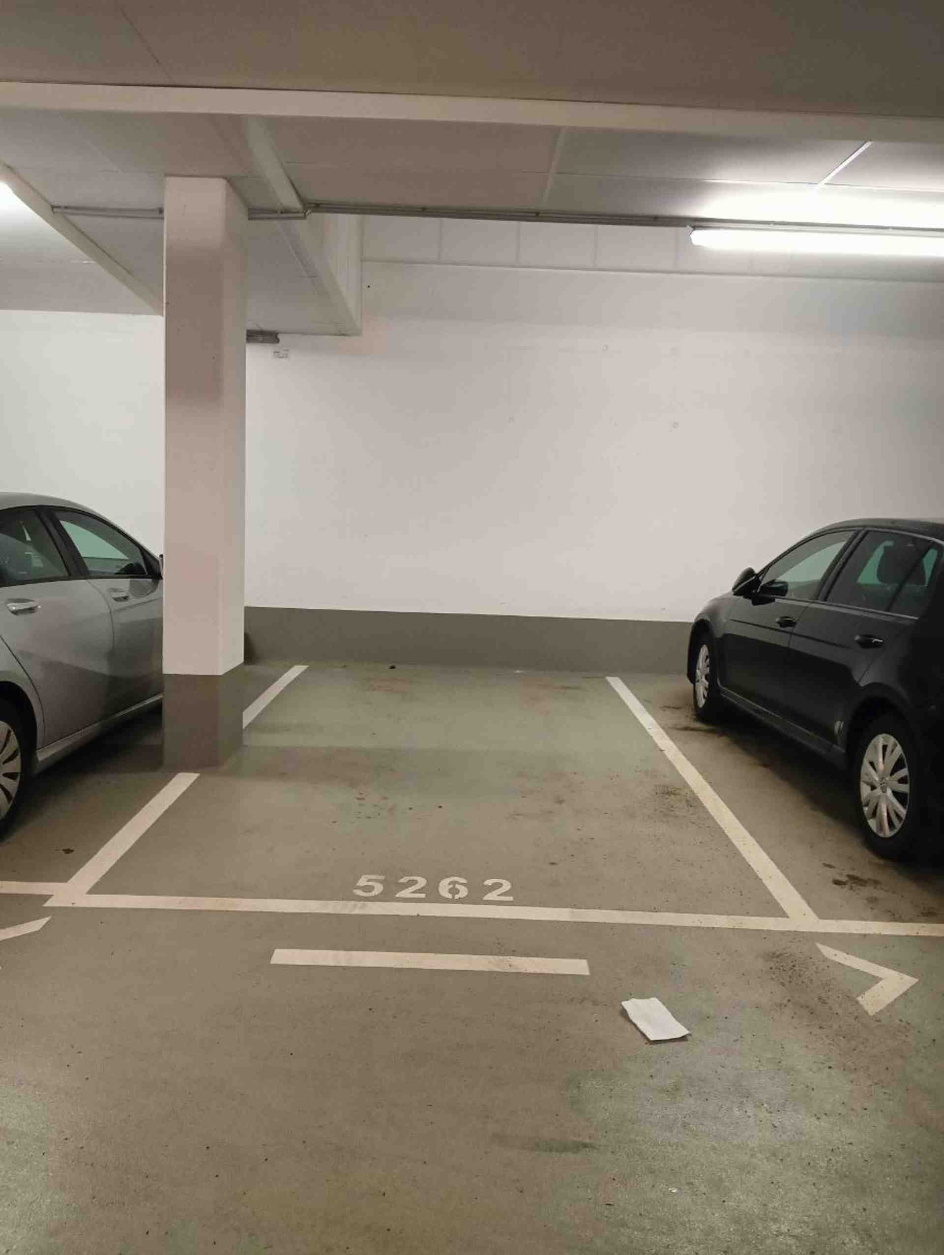 Secured parking space for rent in Allach - Am Kesselhaus, 80999 Munich - Photo 1 of 1