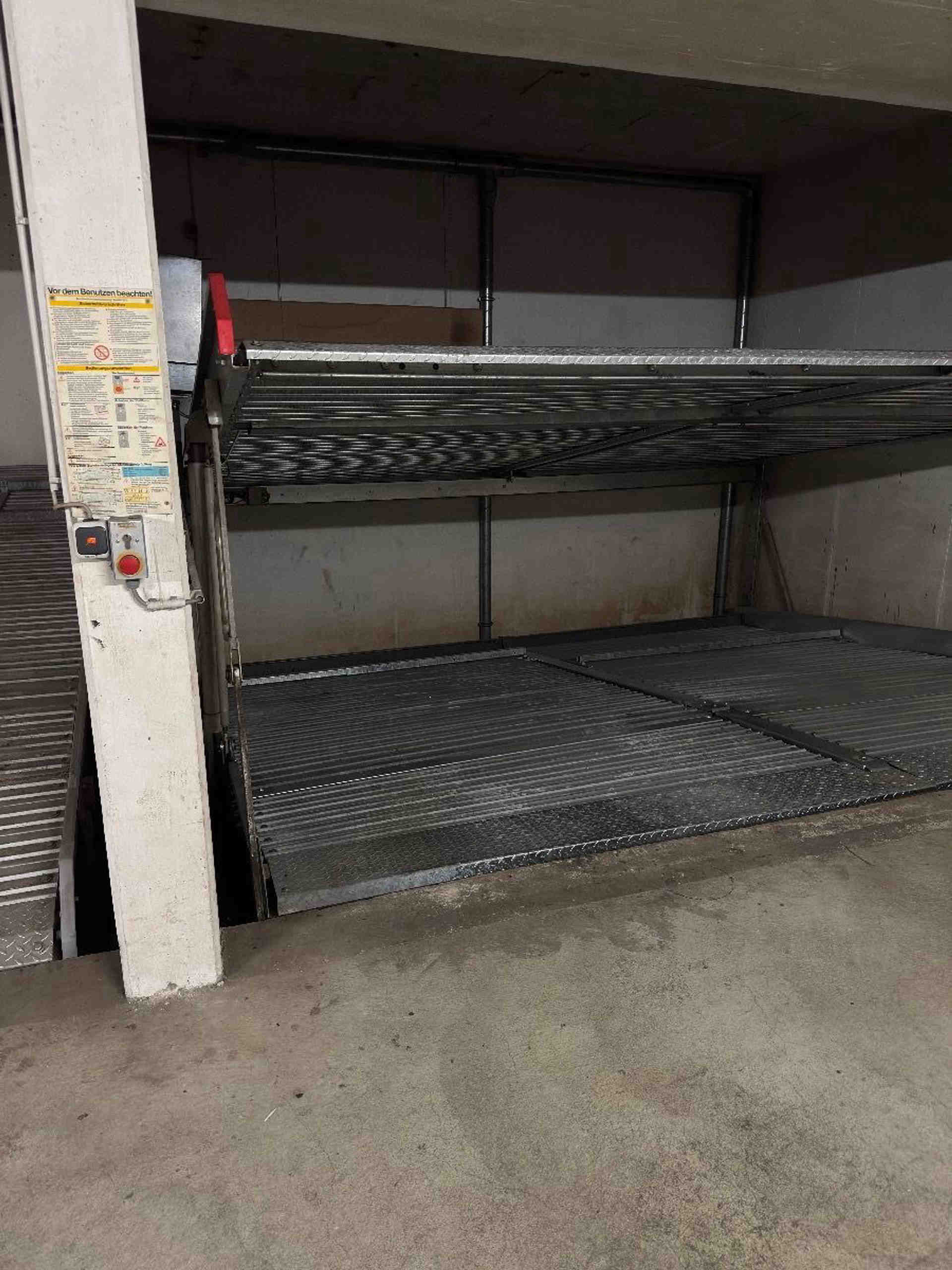 Underground parking space near U1/U3/U7 (duplex below) - Gärtnerstraße, 80992 Munich - Photo 2 of 5