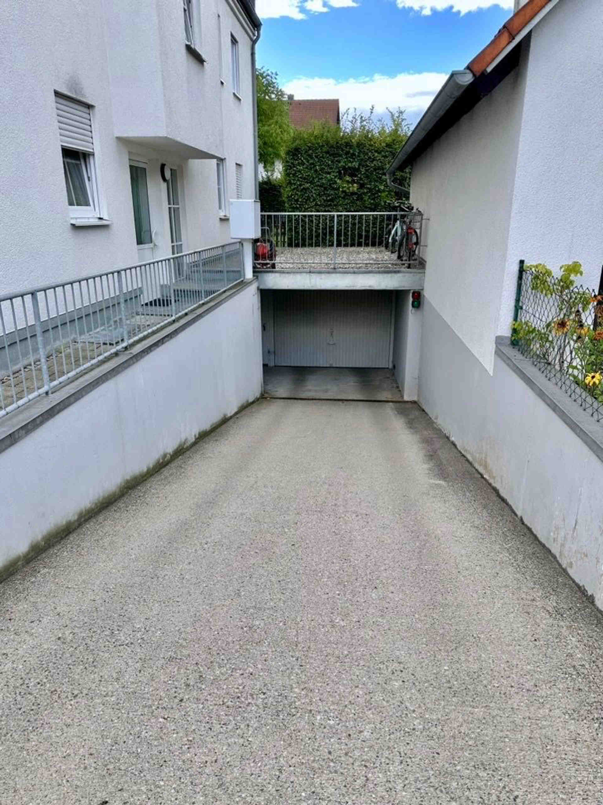 Underground parking space in Garching, 7 minutes to the U6 - Rosenstraße, 85748 Garching - Photo 2 of 7