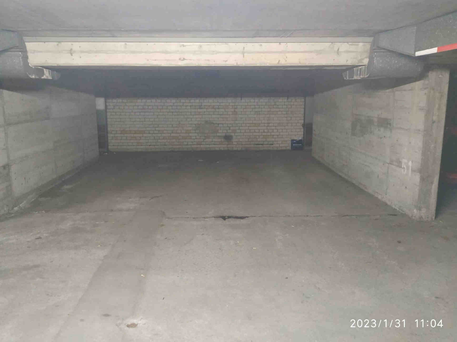 Nummerierte private Tiefgarage mit Schlüsselschalter - Arcostraße, 10587 Berlin - Foto 7 von 8