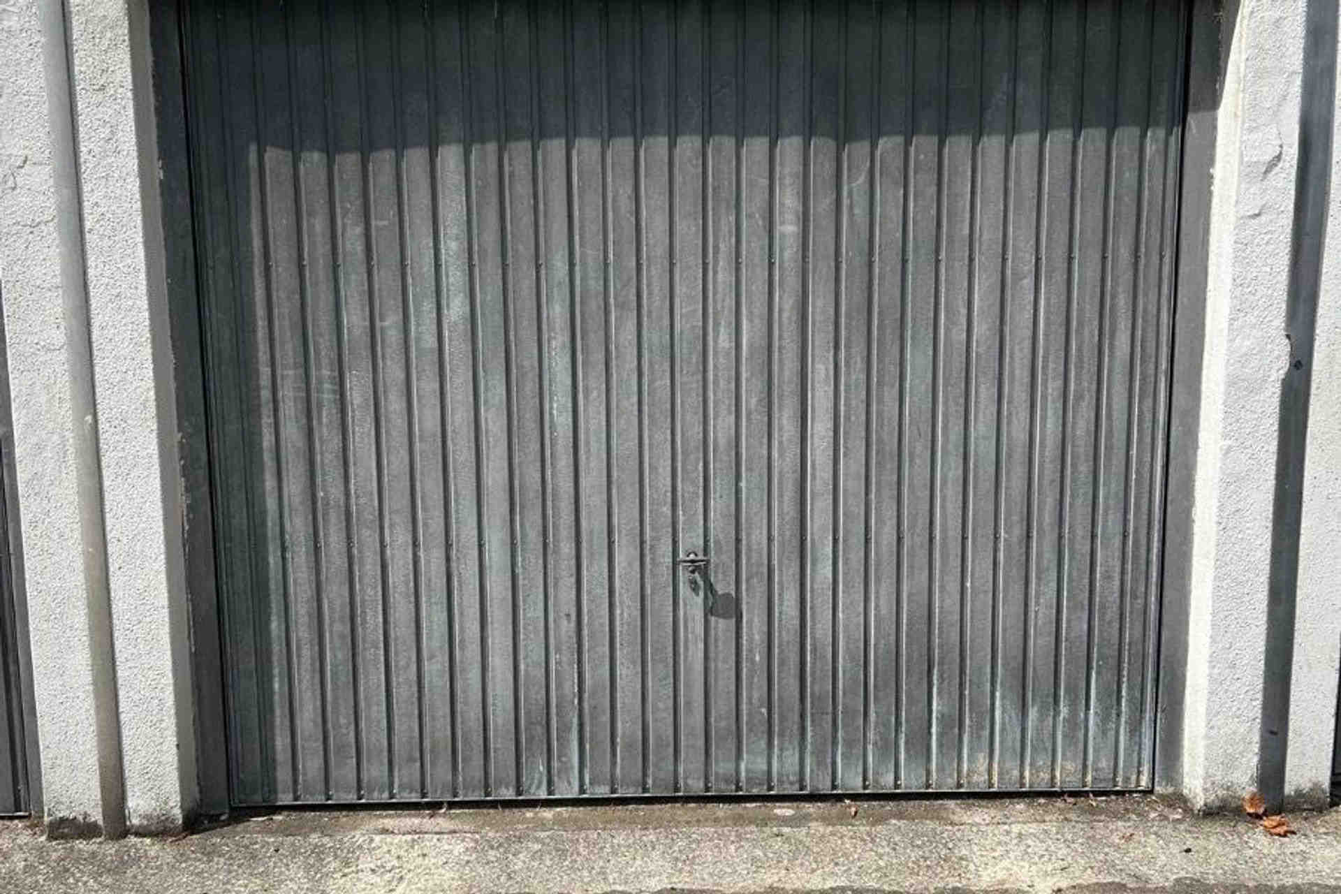 Garage in Schwabach Nähe Bahnhof - auch Stellplatz/Lager - Zweigstraße, 91126 Schwabach - Foto 1 von 1