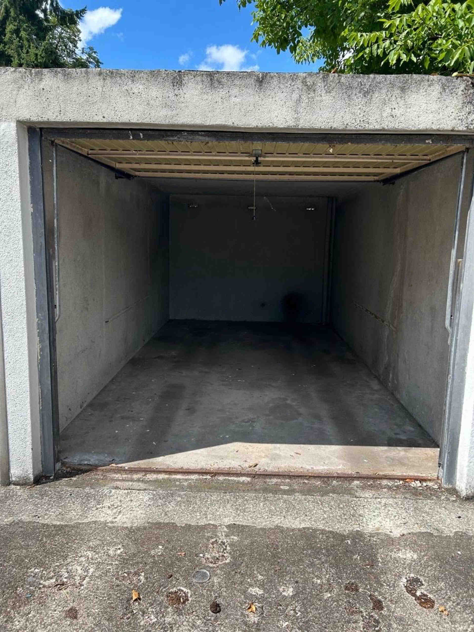 Garage in Schwabach Nähe Bahnhof - auch Stellplatz/Lager - Zweigstraße, 91126 Schwabach - Foto 2 von 3