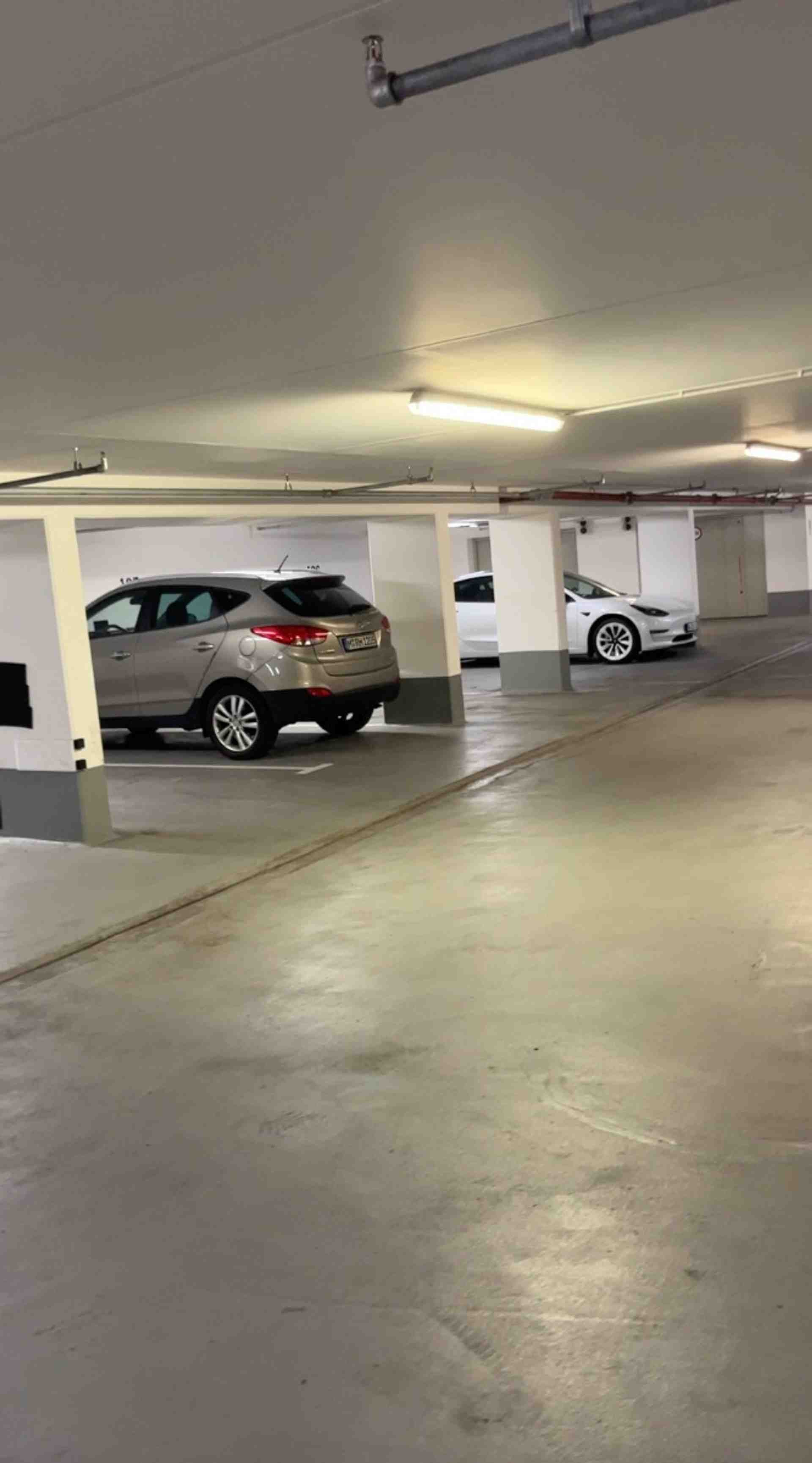 Exclusive parking spot near the city center - Sprunerstraße, 80637 Munich - Photo 1 of 1