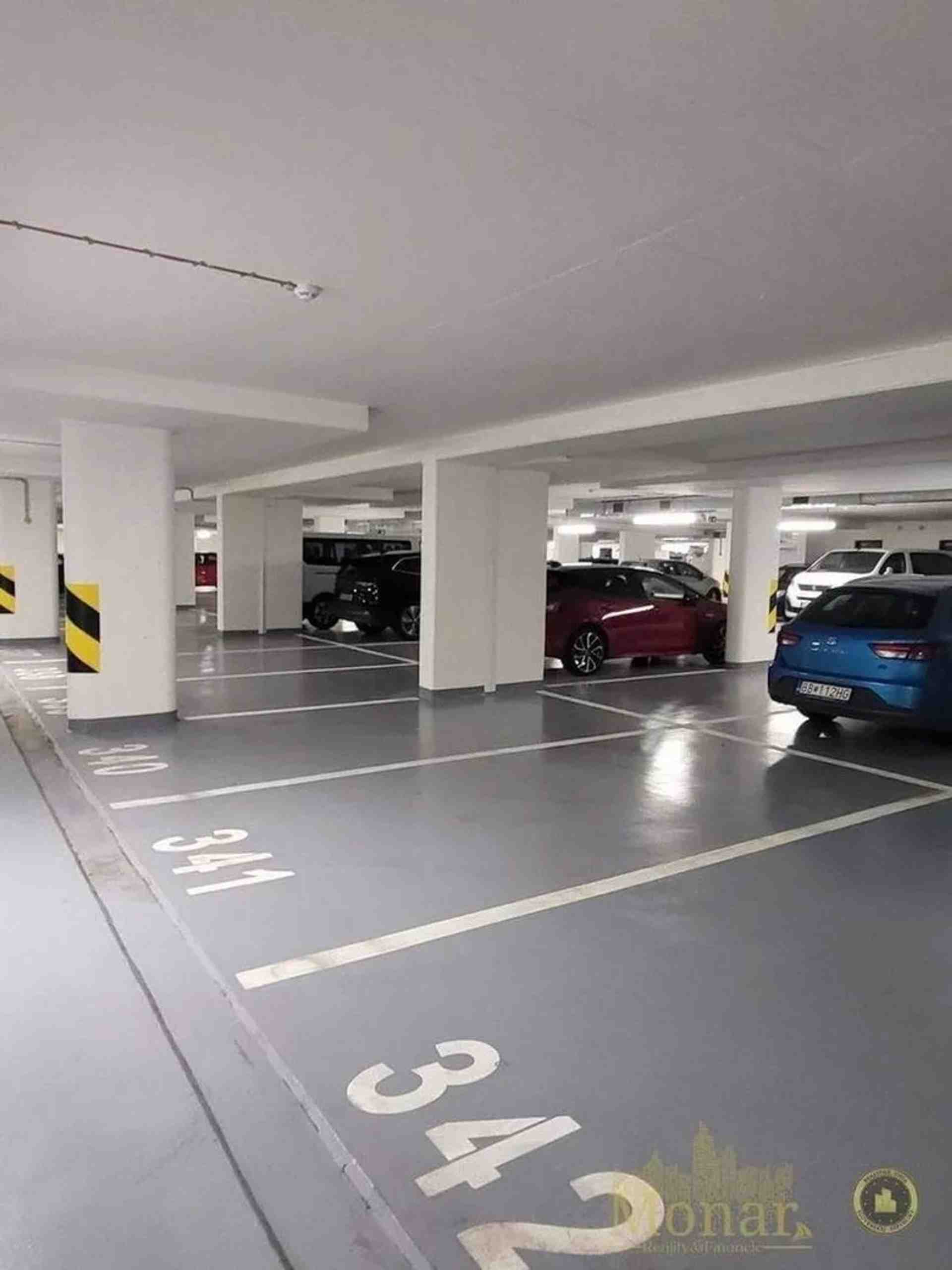 Underground parking space for rent in the Old Town - Pribinova, 811 09 Bratislava - Photo 1 of 2