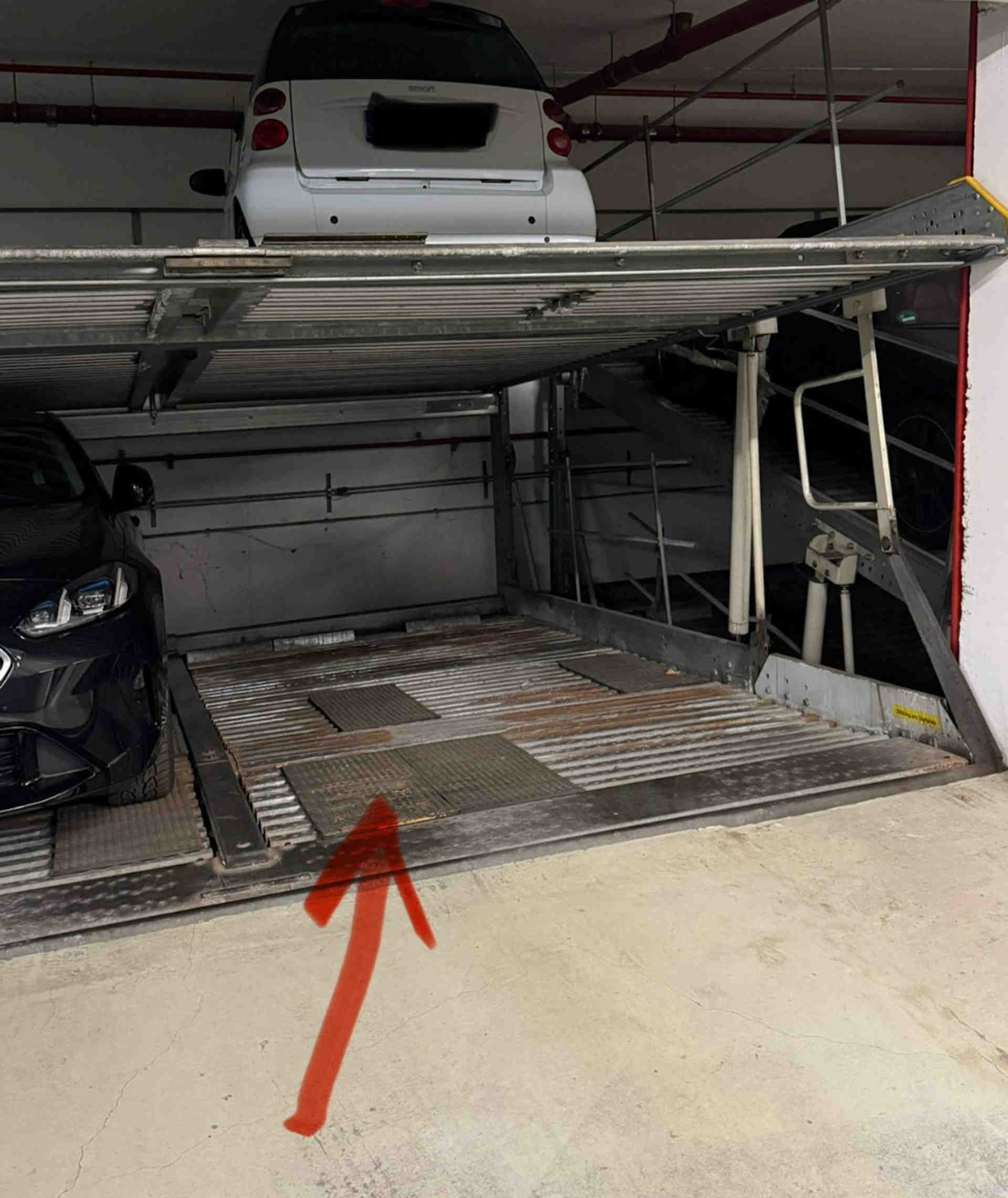 Langfristig zu vermieten: Sicherer Parkplatz im Westend Süd - Niedenau, 60325 Frankfurt - Foto 1 von 1