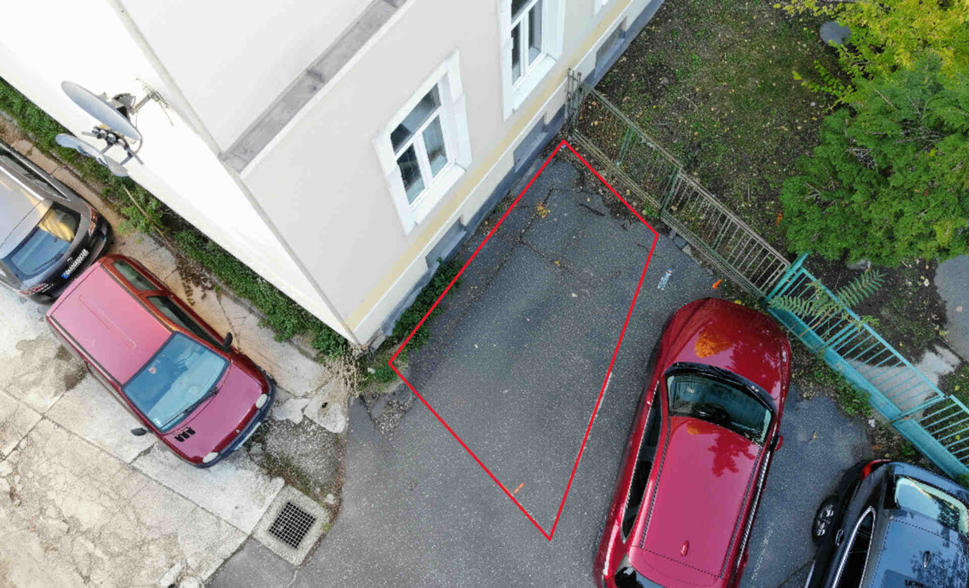 Vonkajšie parkovacie státie v Starom meste - 29. augusta, 811 07 Bratislava - Fotka 2 z 5