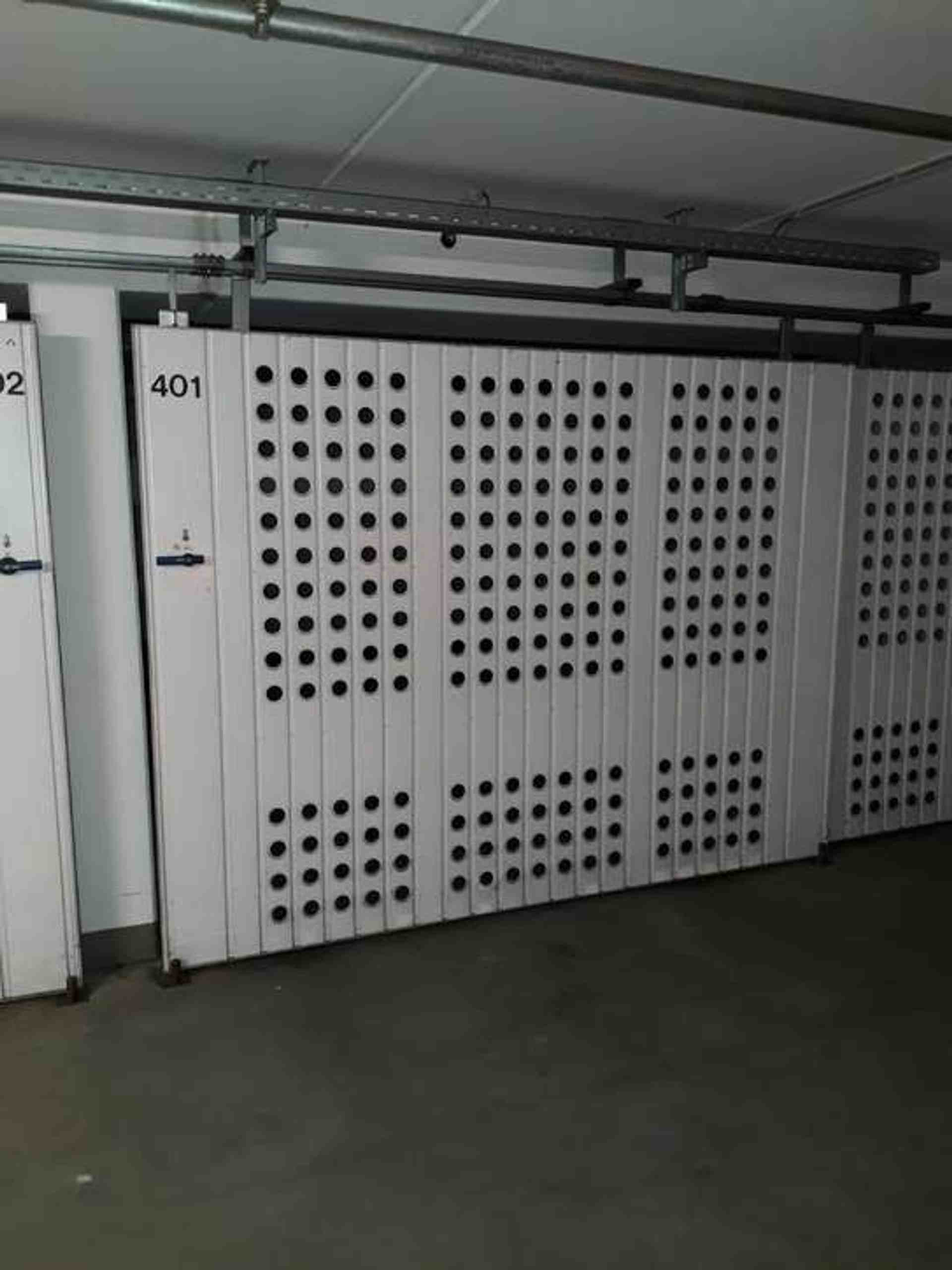 Underground parking space in Nord-Sachsenhausen, Frankfurt - Zum Brommenhof, 60594 Frankfurt - Photo 2 of 6