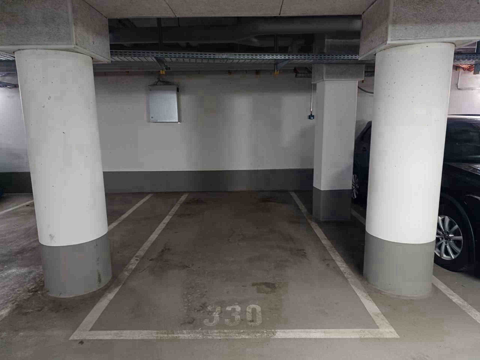 Tiefgaragenstellplatz - Berlin Mitte - Chausseestraße, 10115 Berlin - Foto 1 von 1