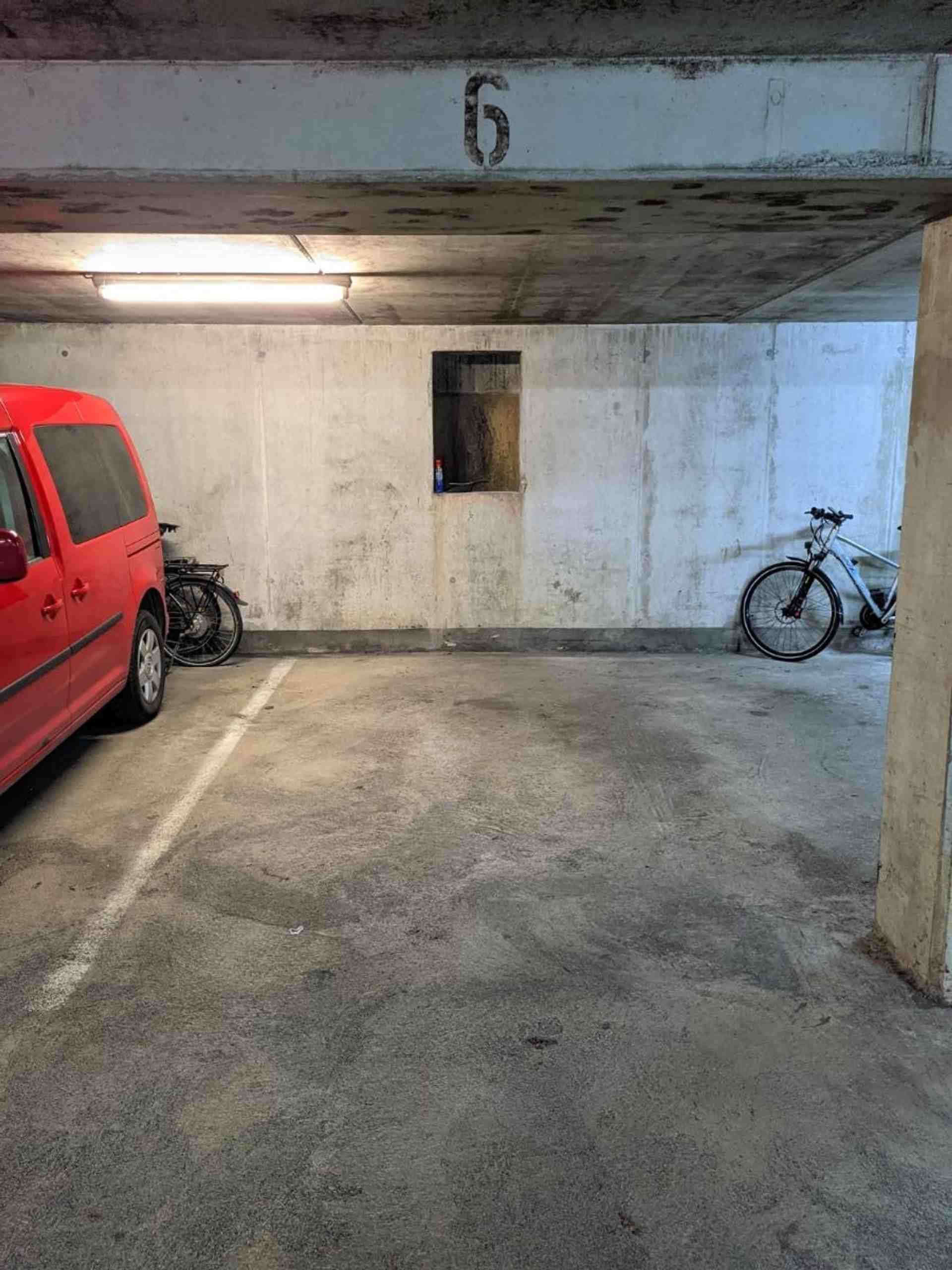 Underground Garage Space available for rent - Plümelstraße, 85051 Ingolstadt - Photo 1 of 2