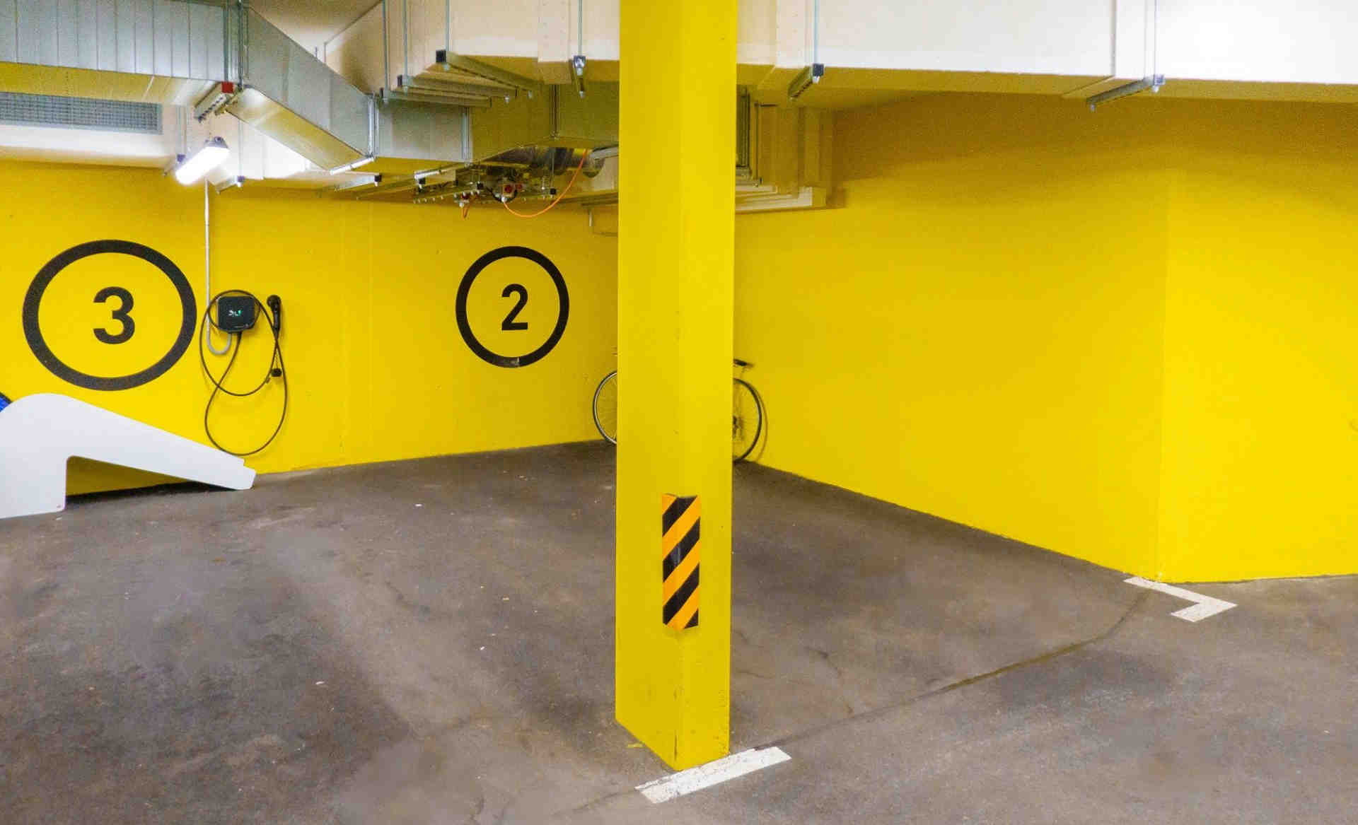 Underground parking space at Rosenthaler Platz - Torstraße, 10119 Berlin - Photo 2 of 3