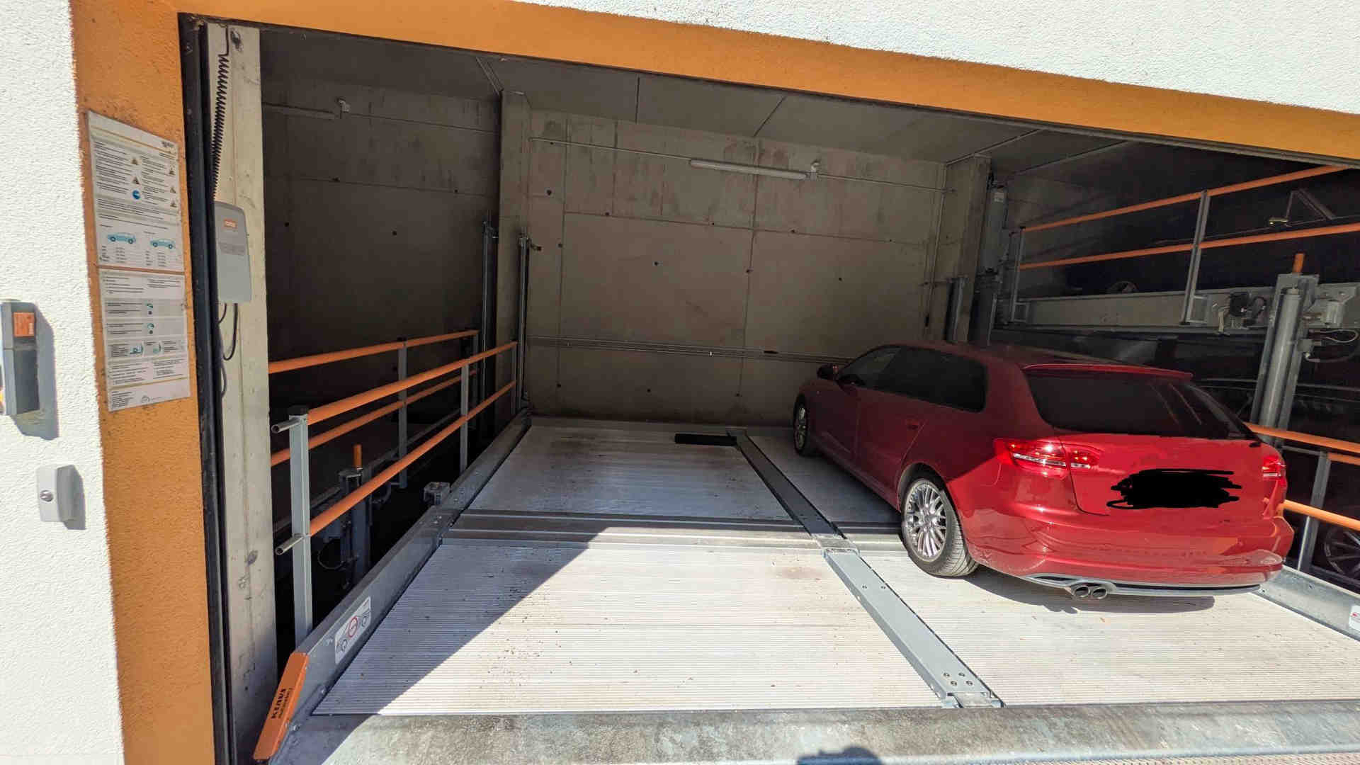 Modern duplex parking space (above) - Demleitnerstraße, 81371 Munich - Photo 1 of 1