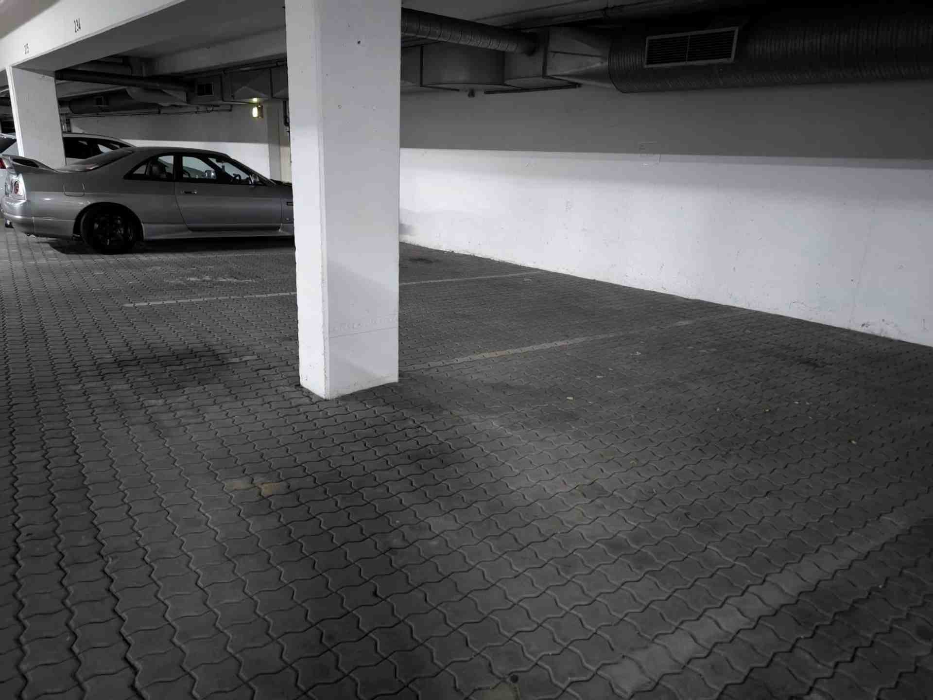 Underground Parking - Grunewaldstraße, 93053 Regensburg - Photo 2 of 3