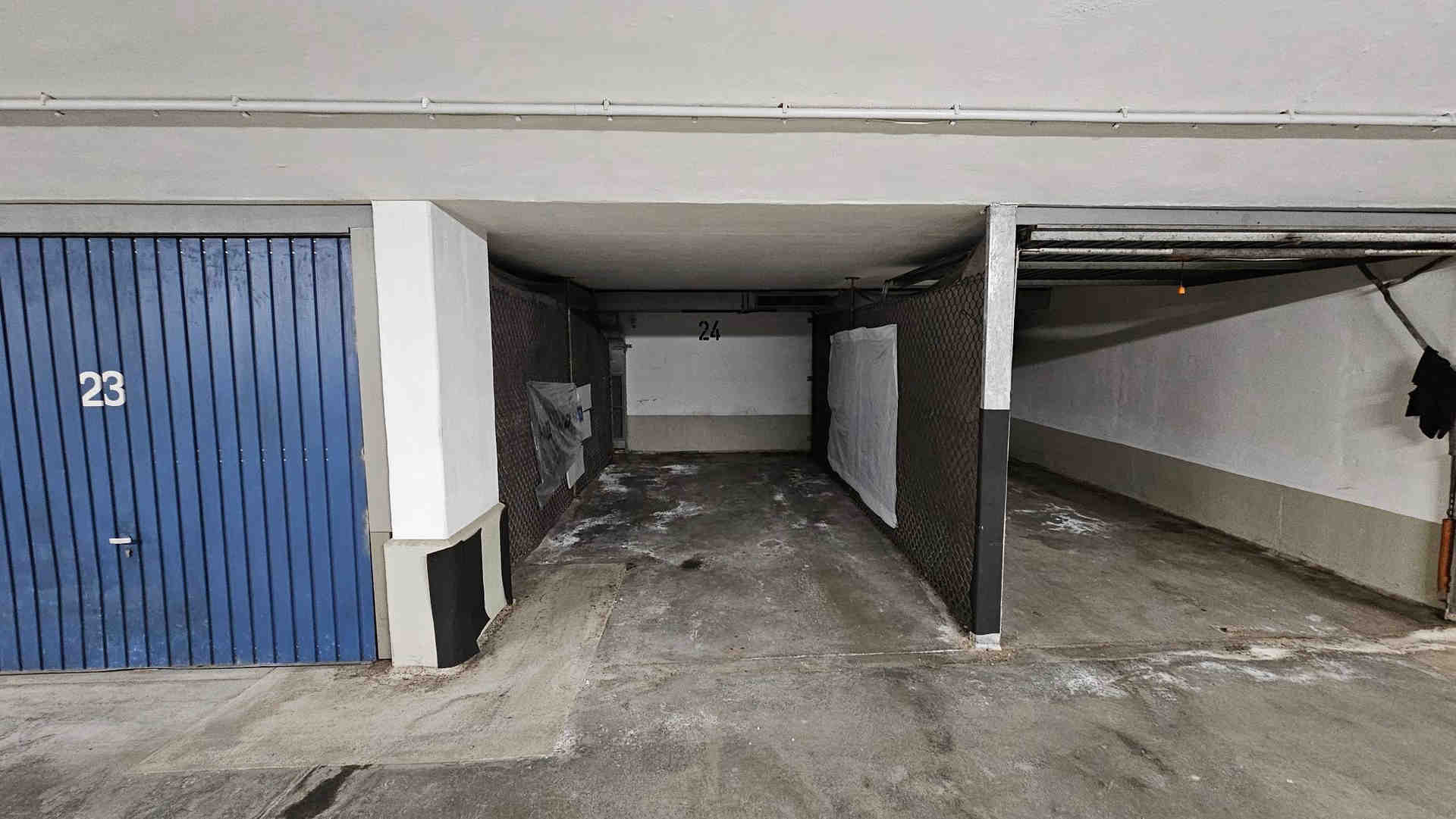 Secure Underground Parking Space in Moosach - Glogauer Straße, 80997 Munich - Photo 1 of 1