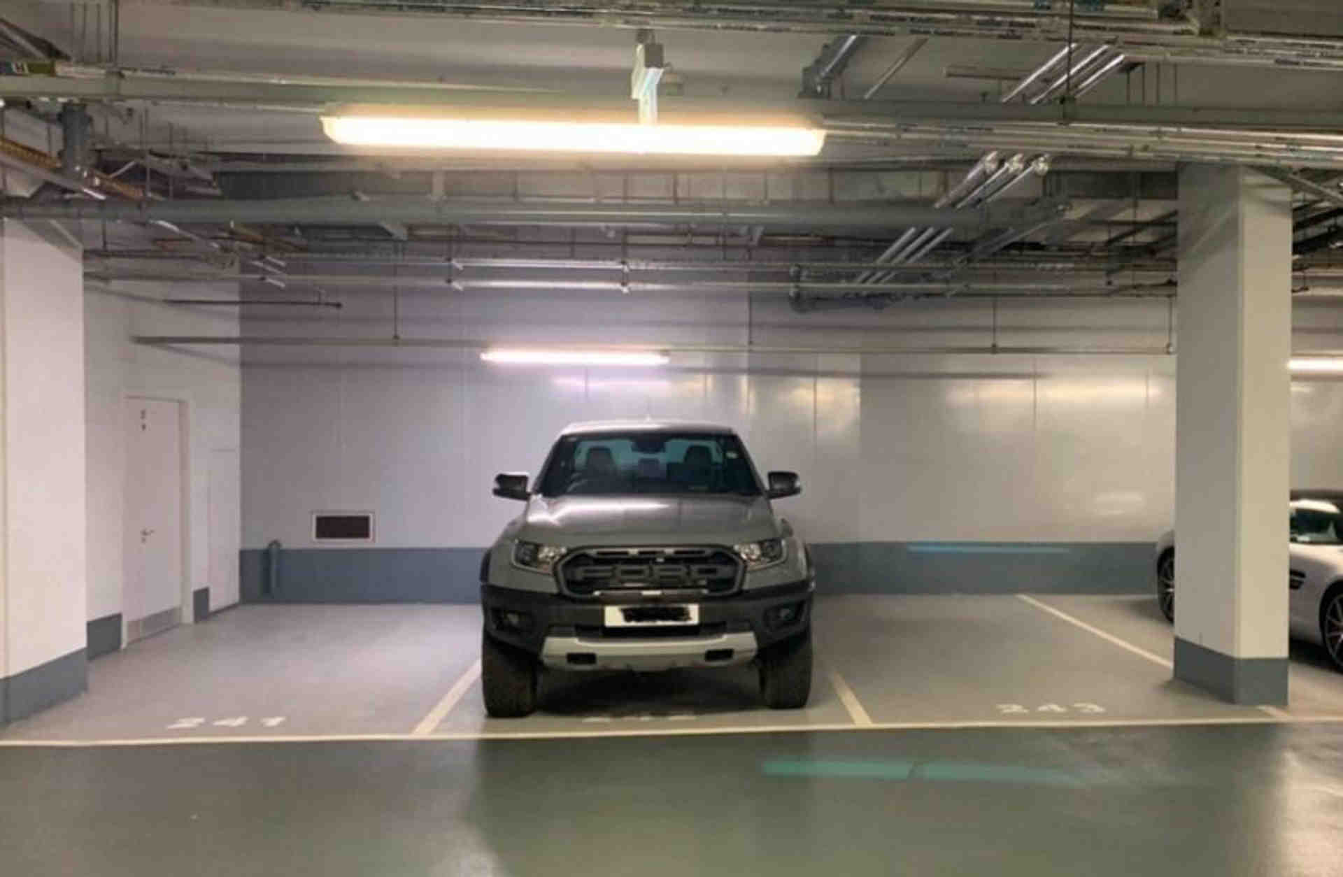 Secure Underground Parking Space Available - Raiffeisenstraße, 85716 Unterschleißheim - Photo 1 of 1