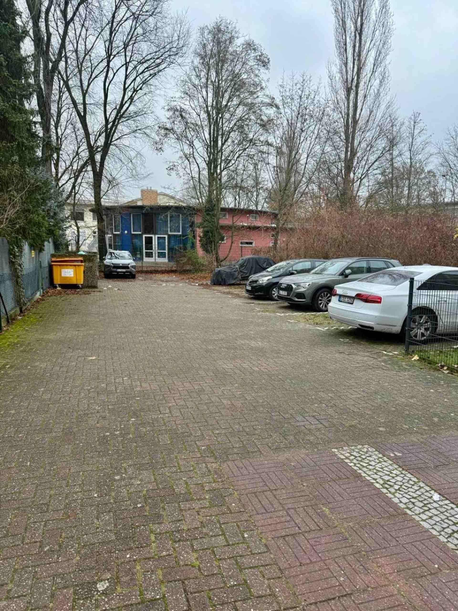Reinickendorf Parking Spot / Reinickendorf Parkplatz - Raschdorffstraße, 13409 Berlin - Foto 3 von 6