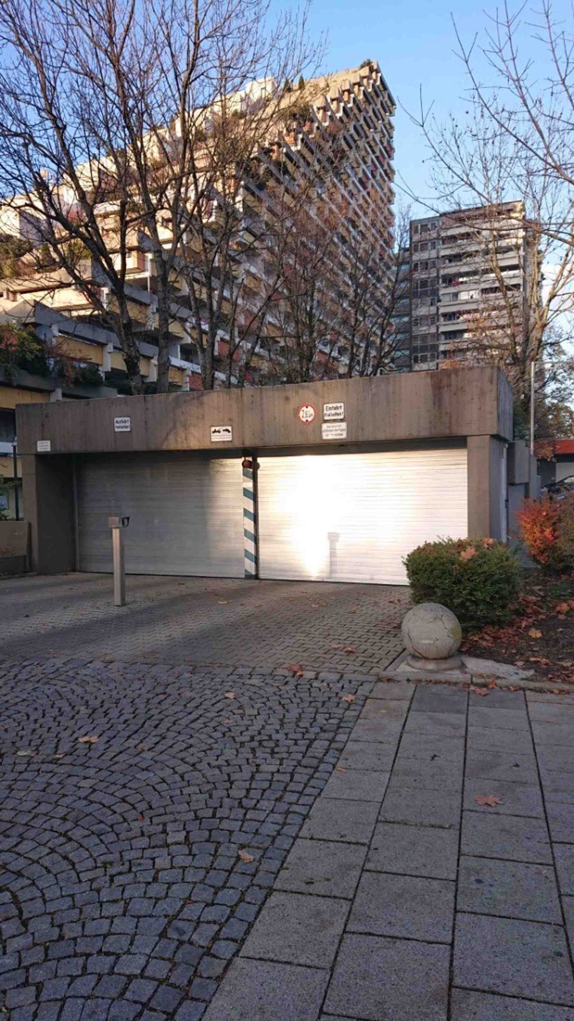 Tiefgaragenstellplatz  - München/Oberföhring - Fritz-Meyer-Weg, 81925 Munich - Foto 1 von 1