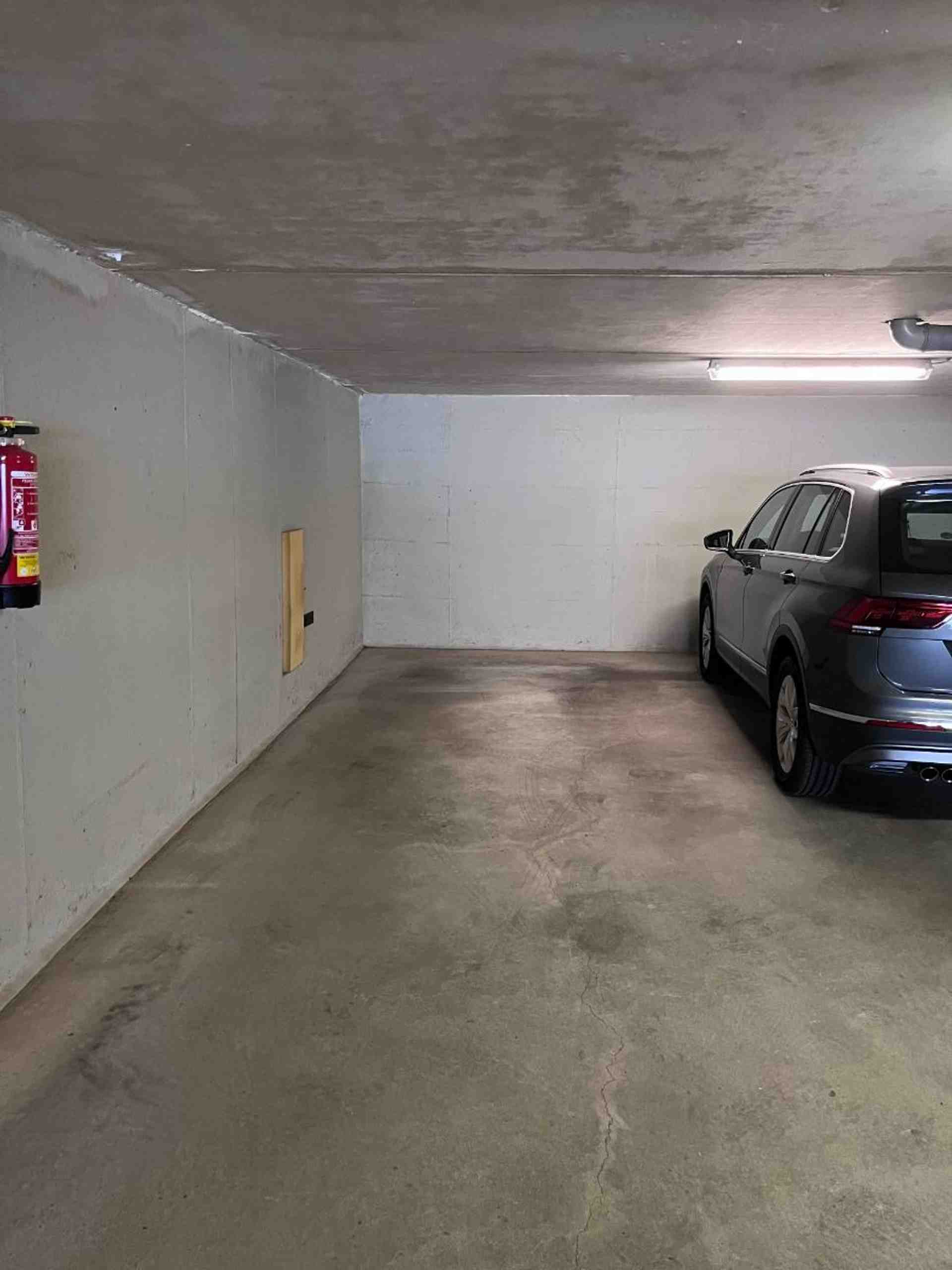 Car Parking Space - Turiner Straße, 60598 Frankfurt nad Mohanom - Fotka 2 z 3