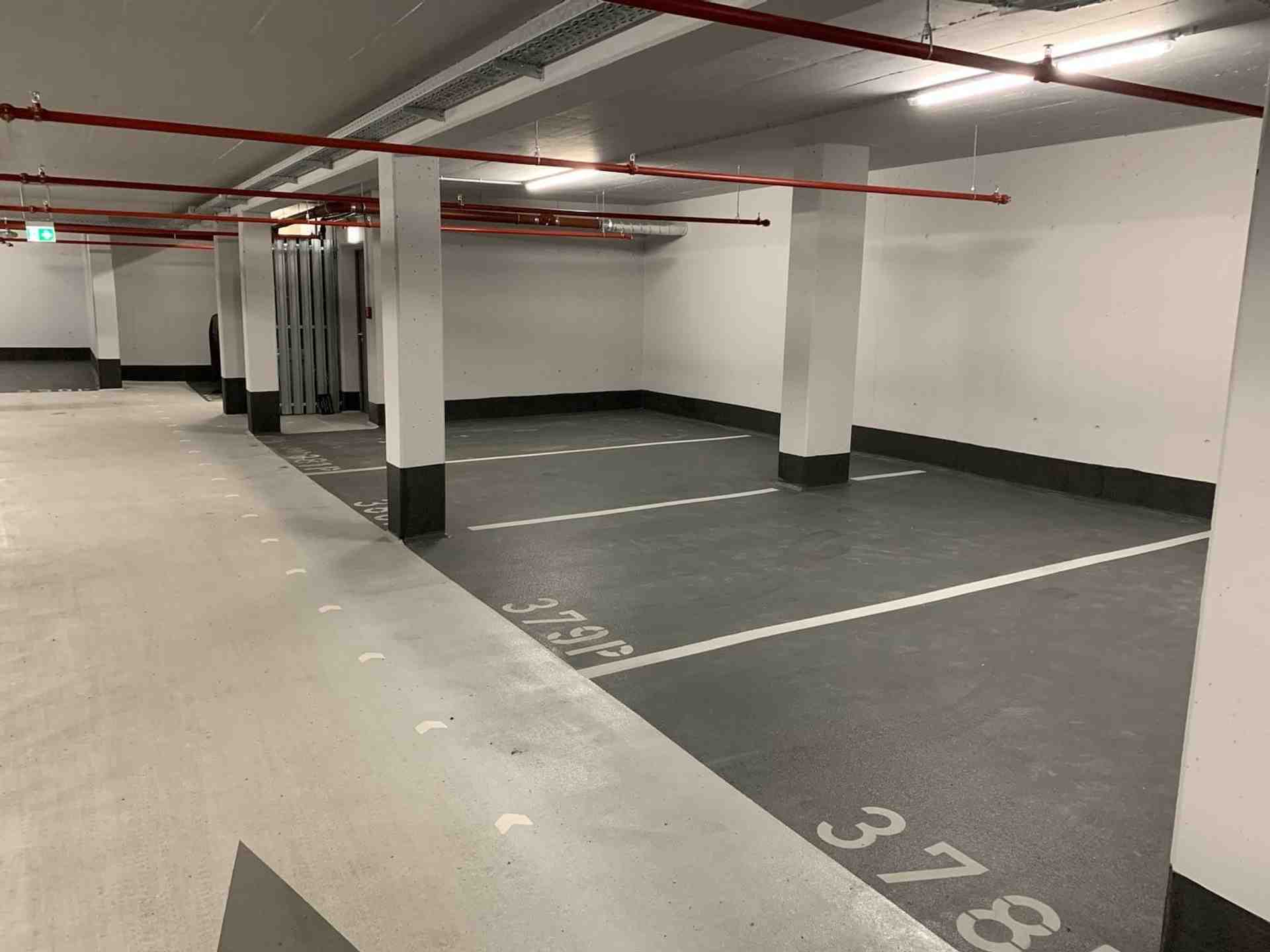 Sicheres Langzeitparken in der Nähe der U-Bahn Westendstr. - Zschokkestraße, 80687 München - Foto 2 von 3