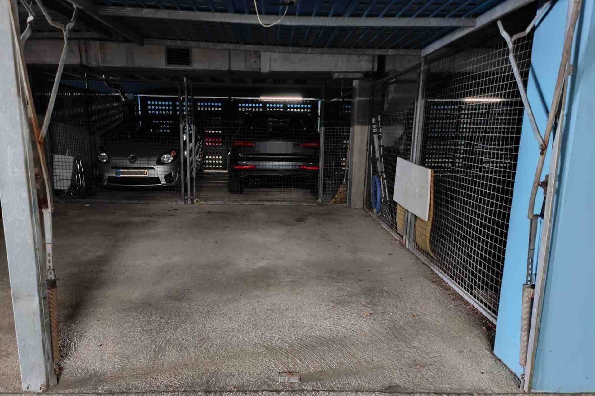 Central garage parking space Olydorf near subway - Connollystraße, 80809 Munich - Photo 1 of 2