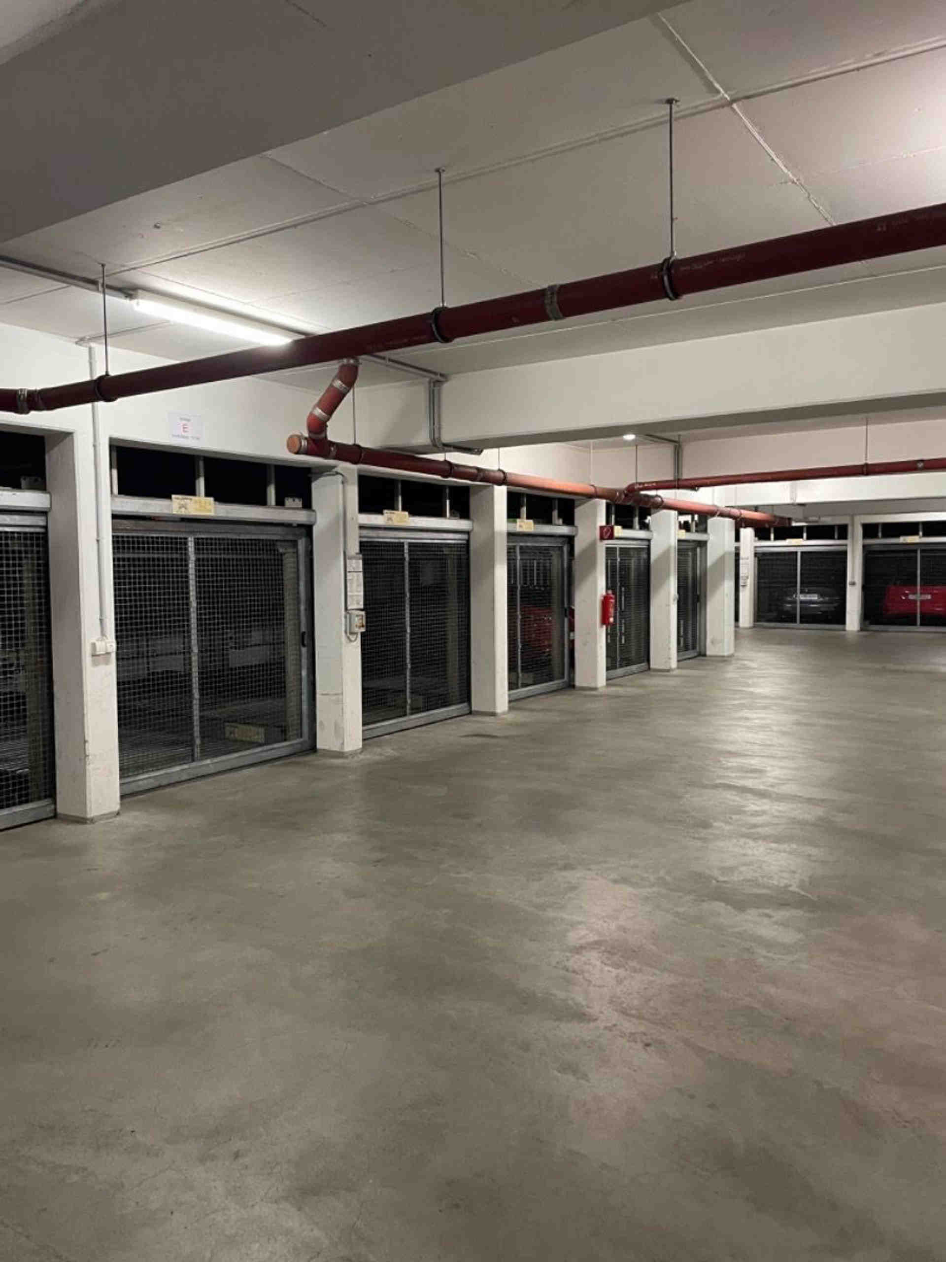 Tiefgarage Parkplatz verfügbar - Enkheimer Straße, 60385 Frankfurt - Foto 1 von 1