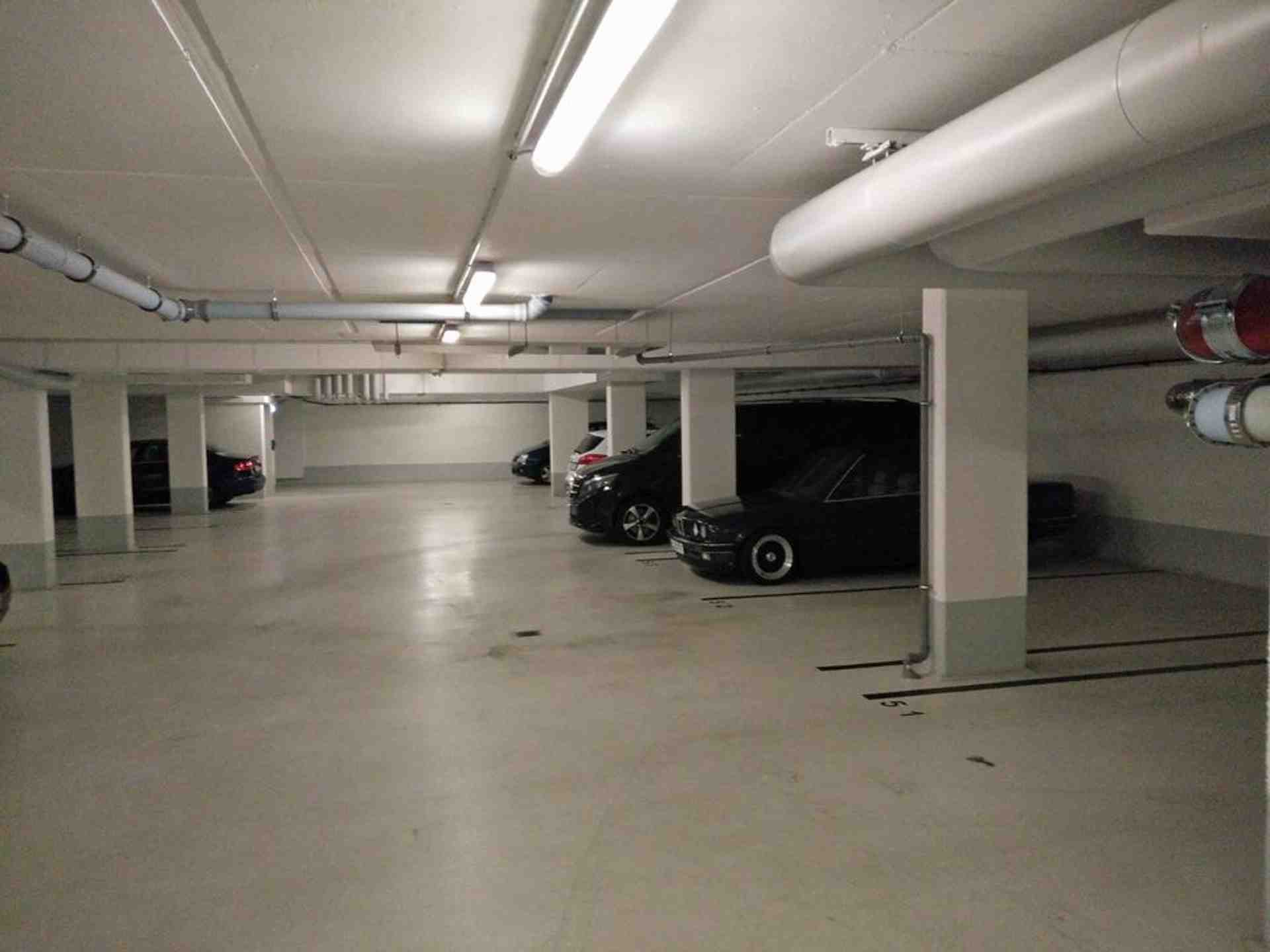 Underground garage/Tiefgarage in Berlin Mitte - Waldemarstraße, 10179 Berlin - Foto 1 von 2