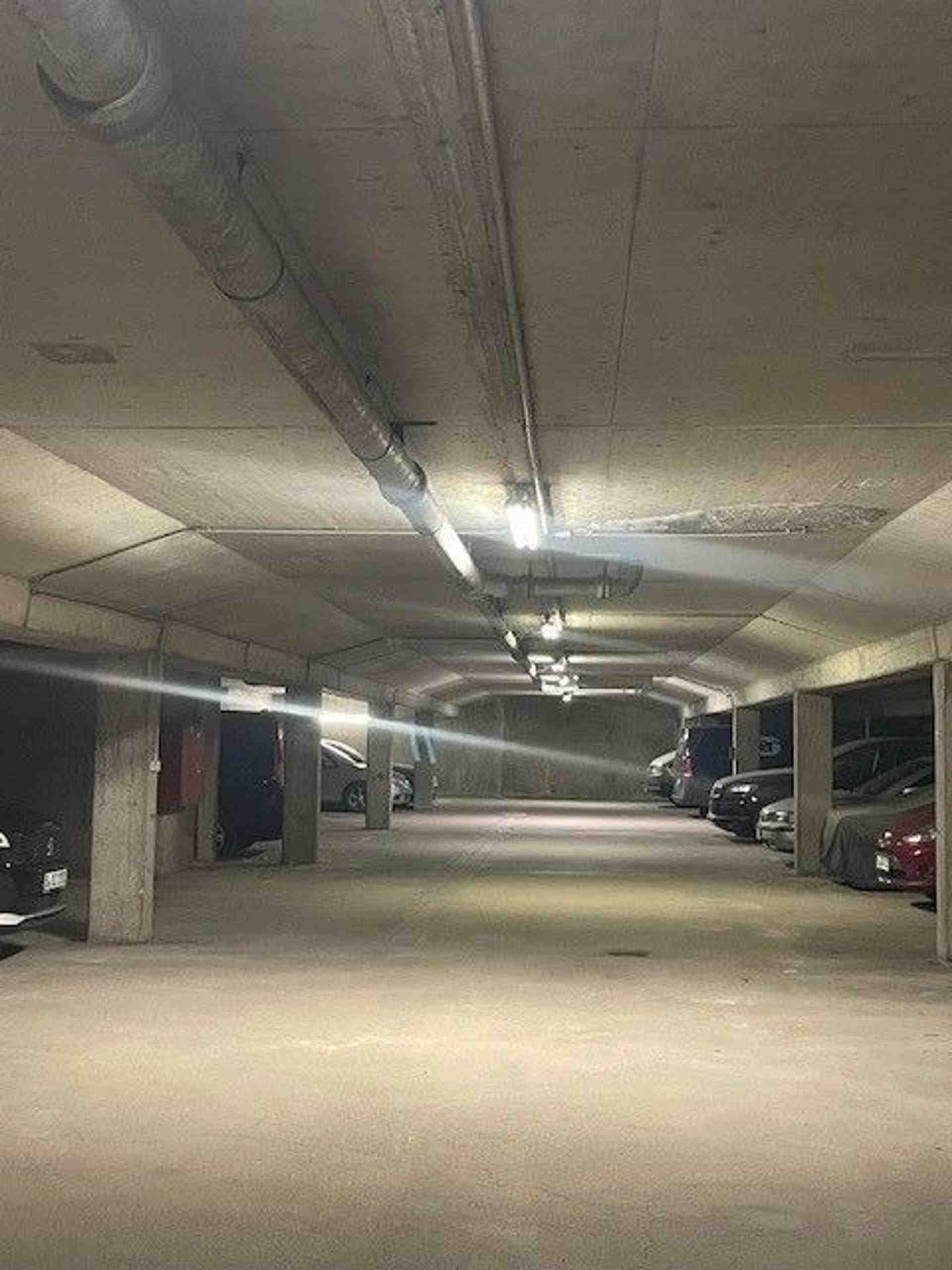 Tiefgaragen Stellplatz für PKW nähe KaDeWe - Kurfürstenstraße, 10785 Berlin - Foto 2 von 4