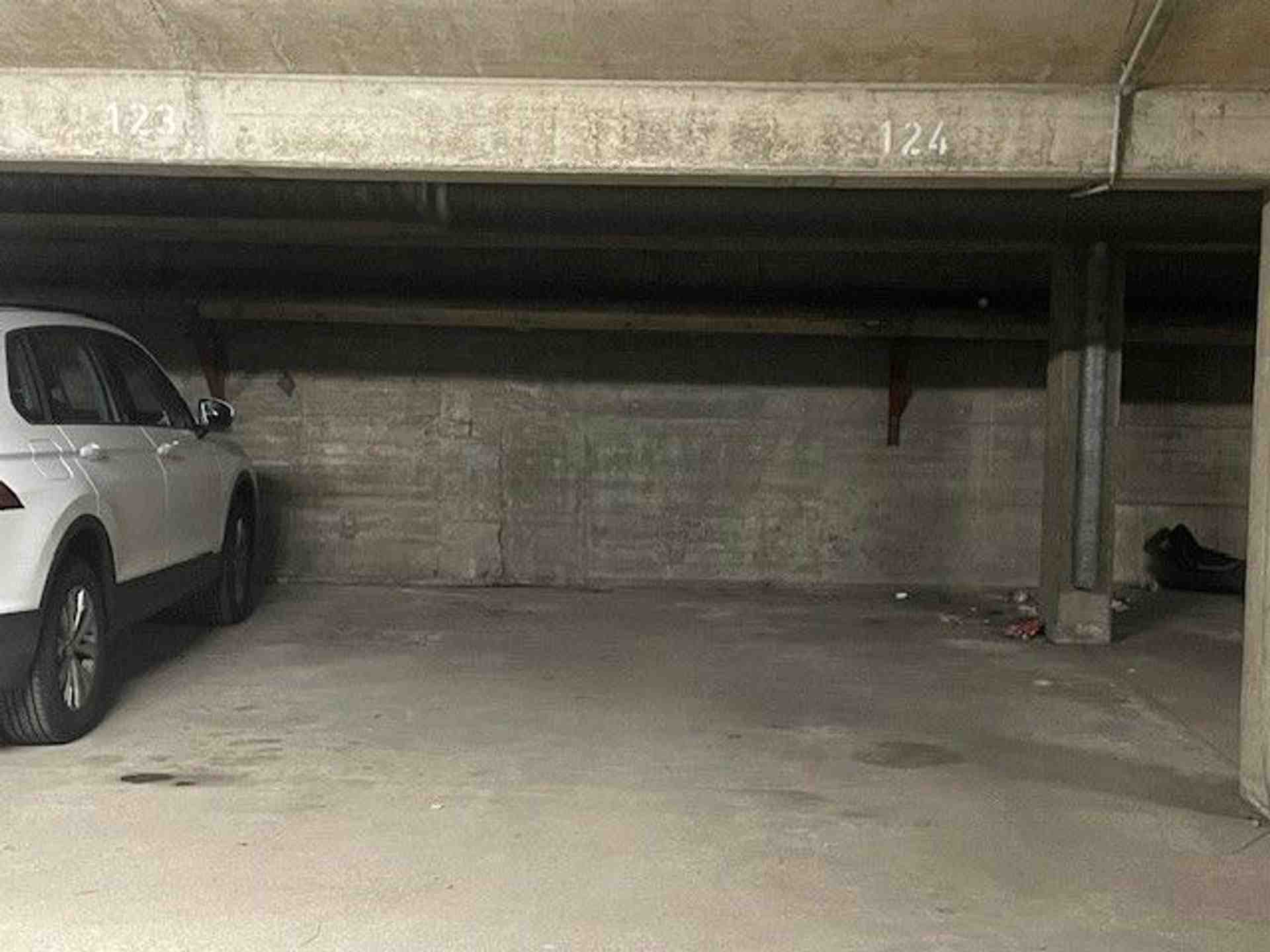 Tiefgaragen Stellplatz für PKW nähe KaDeWe - Kurfürstenstraße, 10785 Berlin - Foto 3 von 4