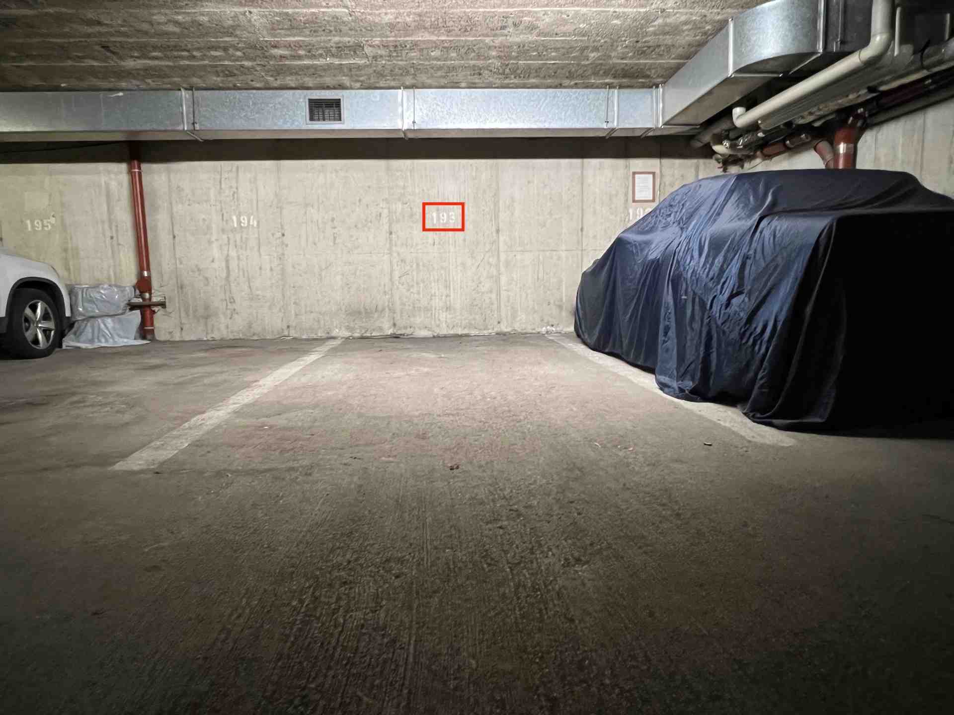 Underground garage parking space on the Mittlerer Ring and access to the A8 - Ottobrunner Straße, 81737 Munich - Photo 2 of 5