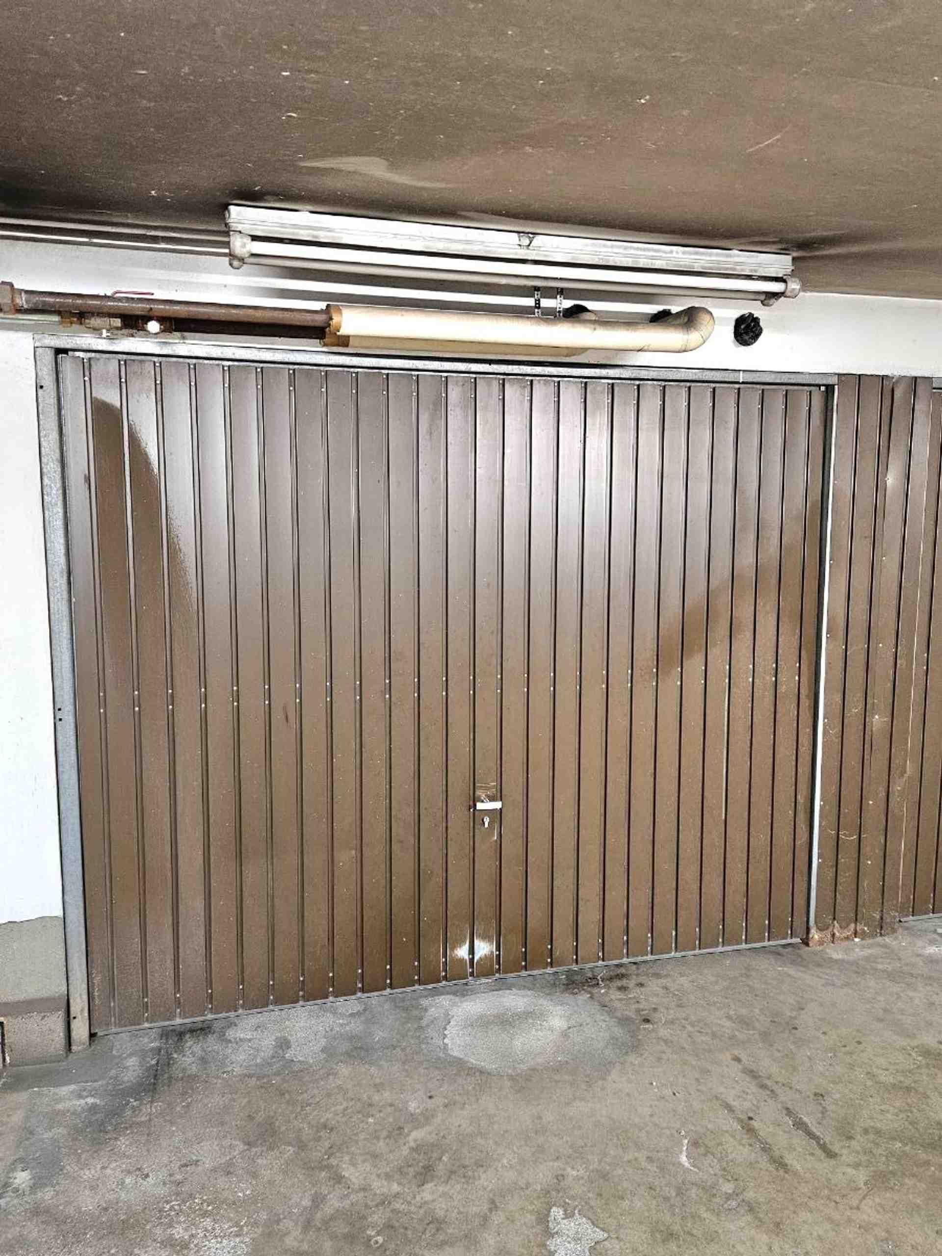 Completed underground parking space in prime location in Munich - Haidhausen - Balanstraße, 81669 Munich - Photo 1 of 1