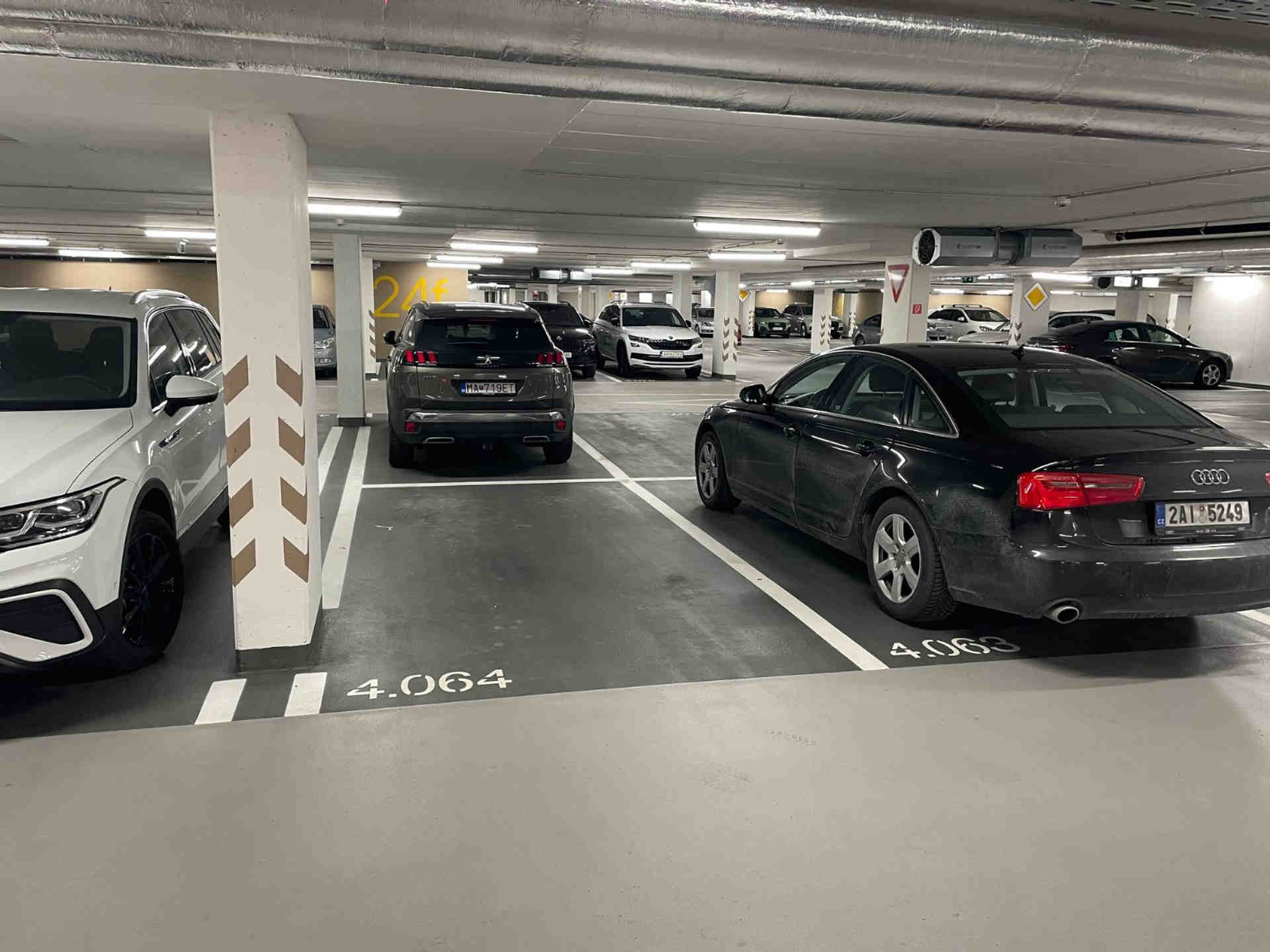 Ich werde einen Parkplatz in der Račianska 24 G mieten. - Račianska, 831 02 Bratislava - Foto 1 von 1