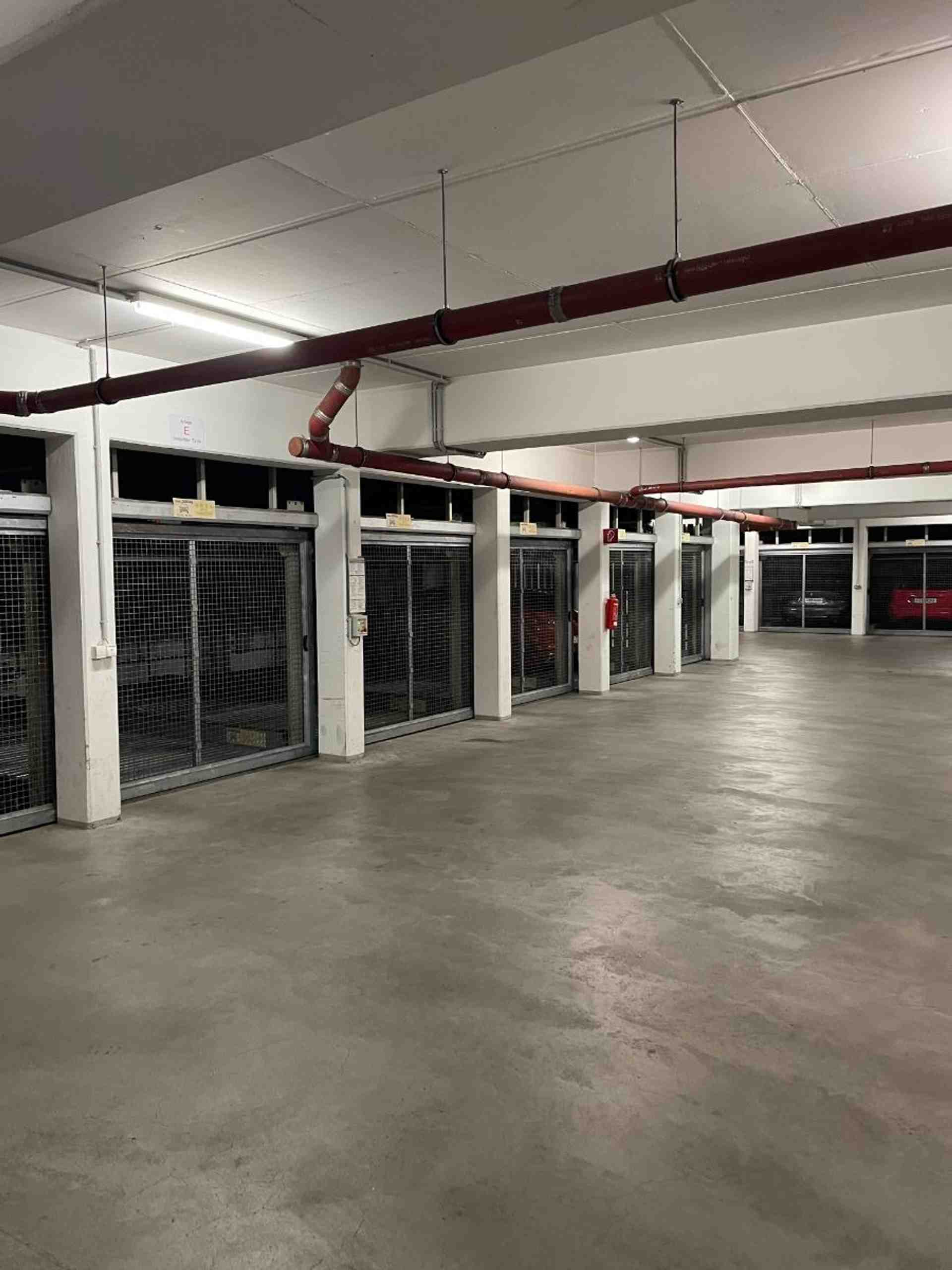 Parking Garage available in Bornheim (100 m from Berger Str) - Enkheimer Straße, 60385 Frankfurt - Photo 1 of 4