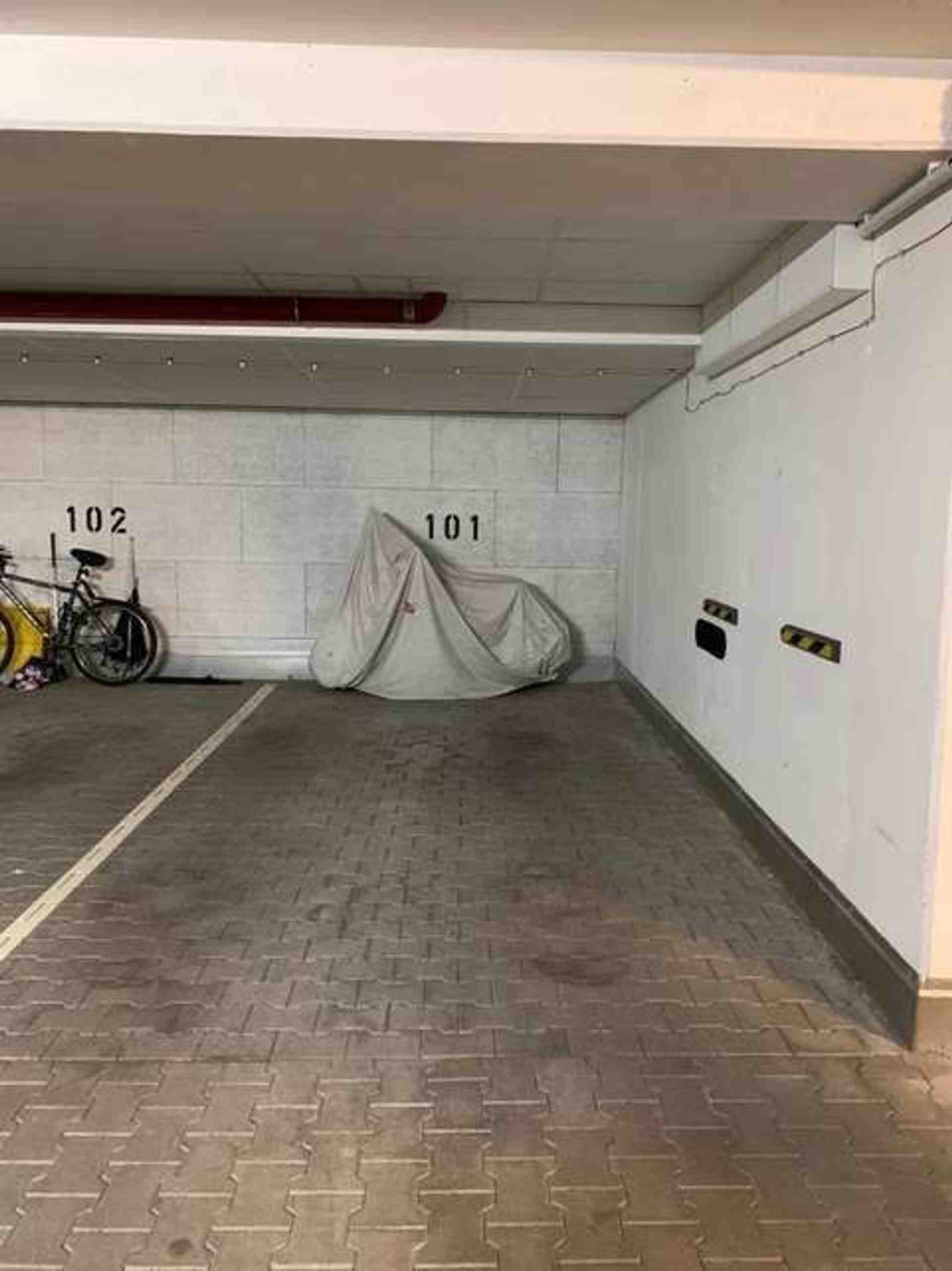 Underground parking space in the south of Munich - Heißstraße, 81369 Munich - Photo 2 of 3